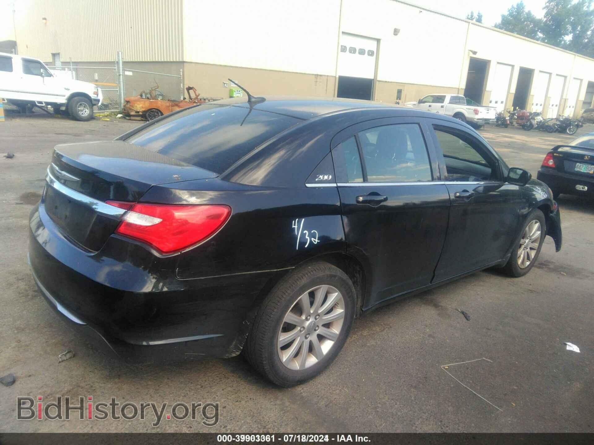 2011 CHRYSLER 200 - VIN: 1C3BC1FB7BN558646 - Фото 4