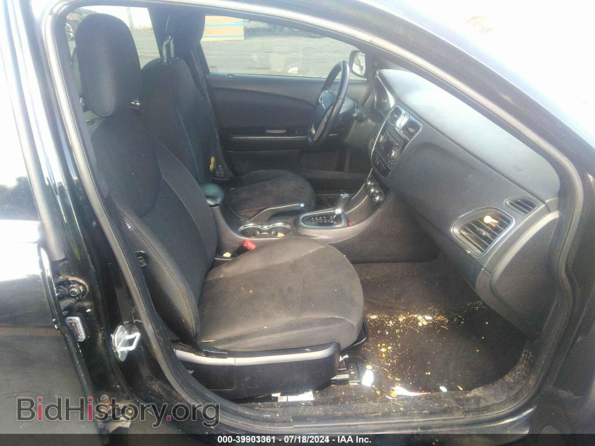 2011 CHRYSLER 200 - VIN: 1C3BC1FB7BN558646 - Фото 5