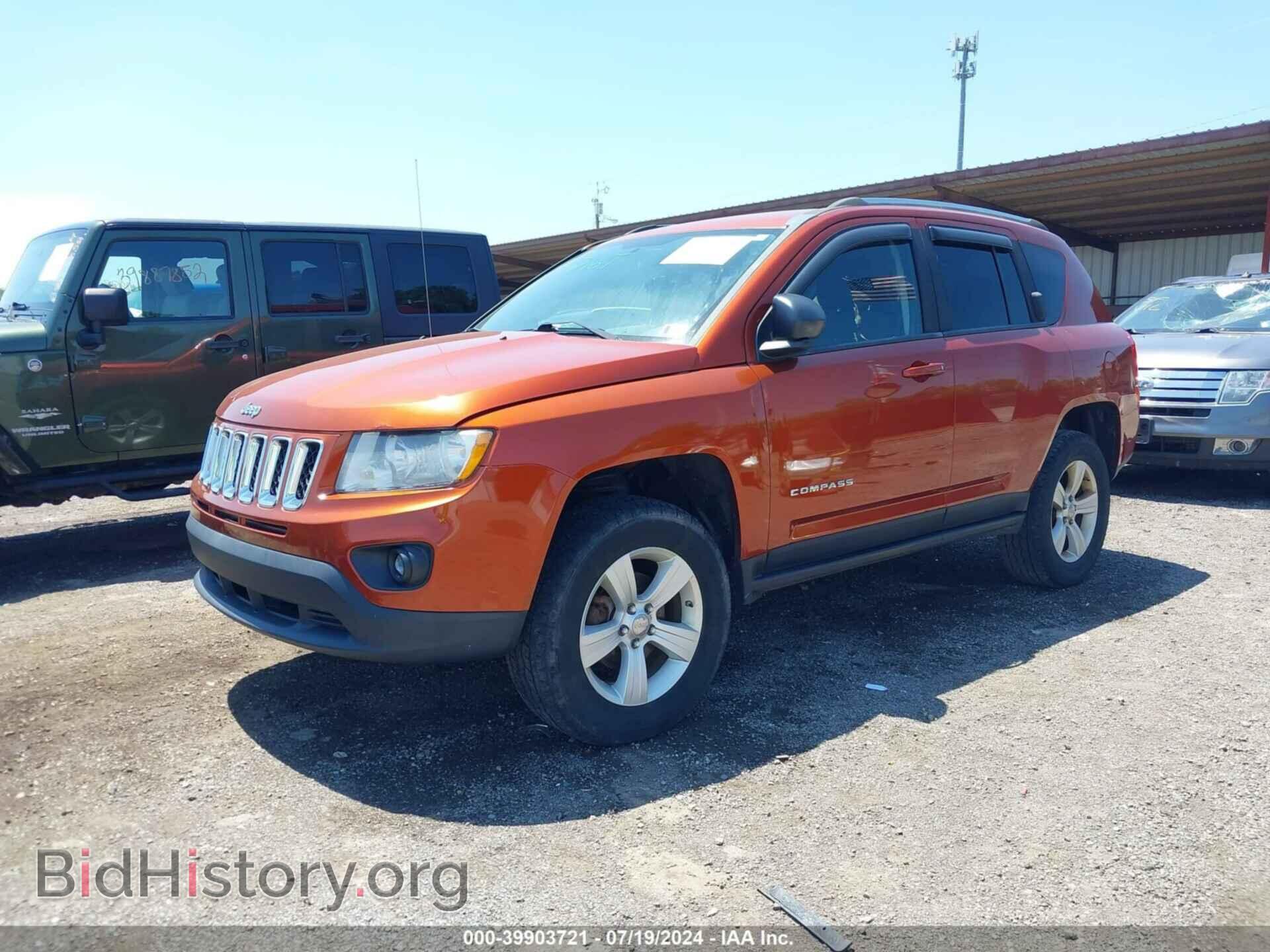 2012 JEEP COMPASS - VIN: 1C4NJDEB8CD575108 - Photo 2