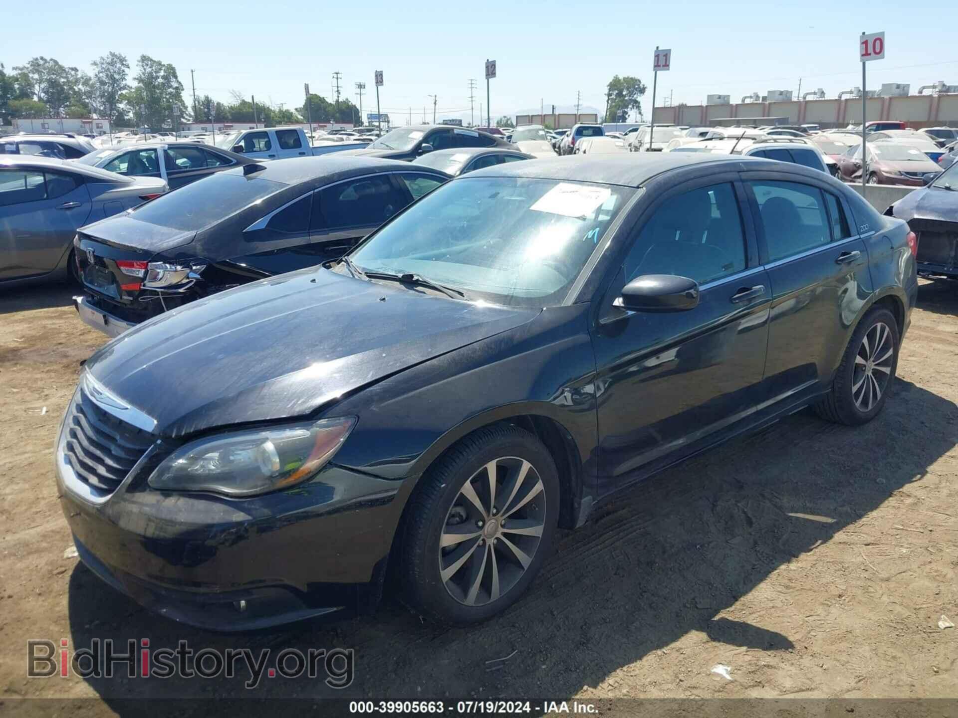 2013 CHRYSLER 200 - VIN: 1C3CCBCG6DN503392 - Фото 2