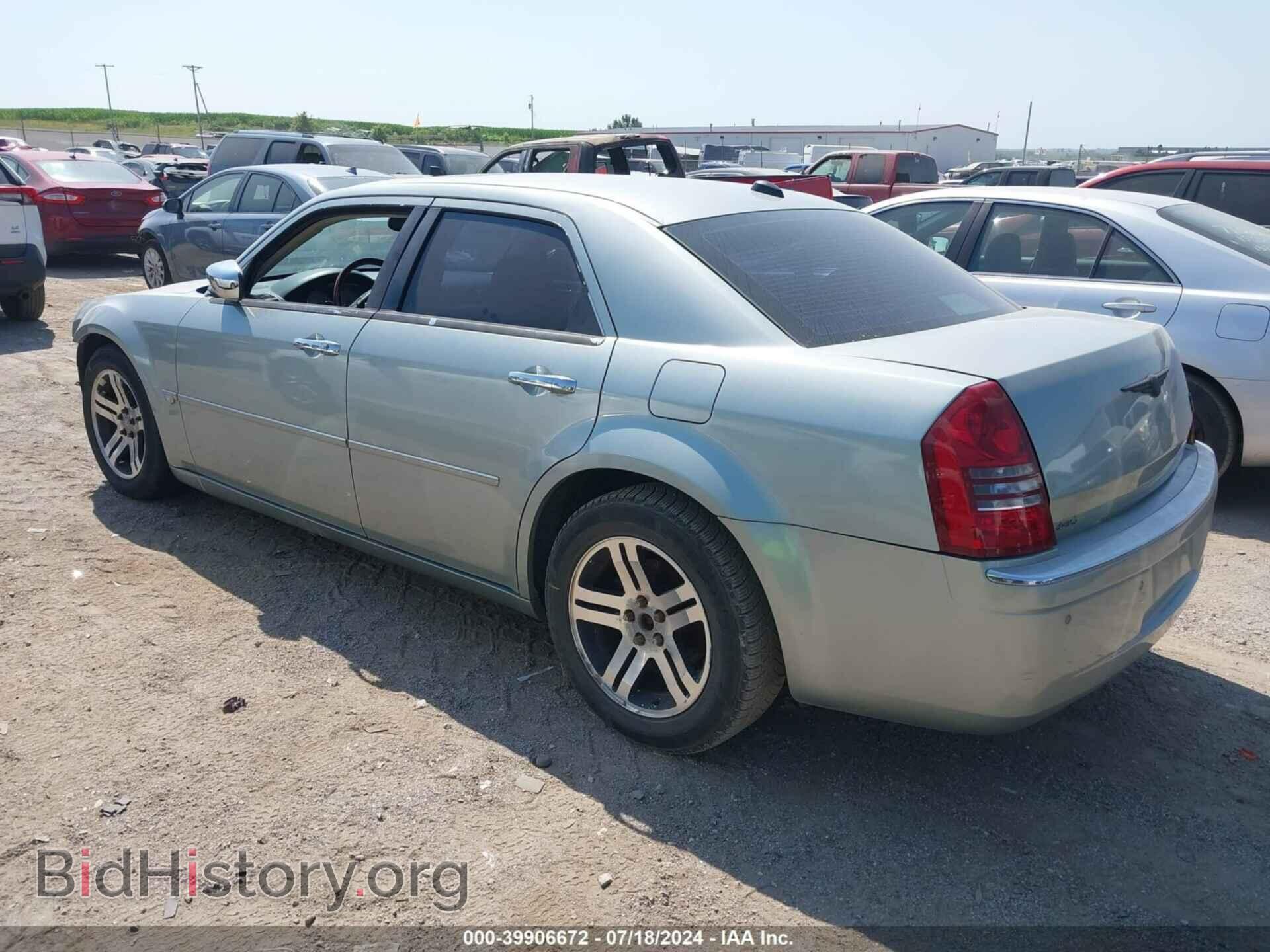 2006 CHRYSLER 300C - VIN: 2C3LA63H26H135424 - Фото 3