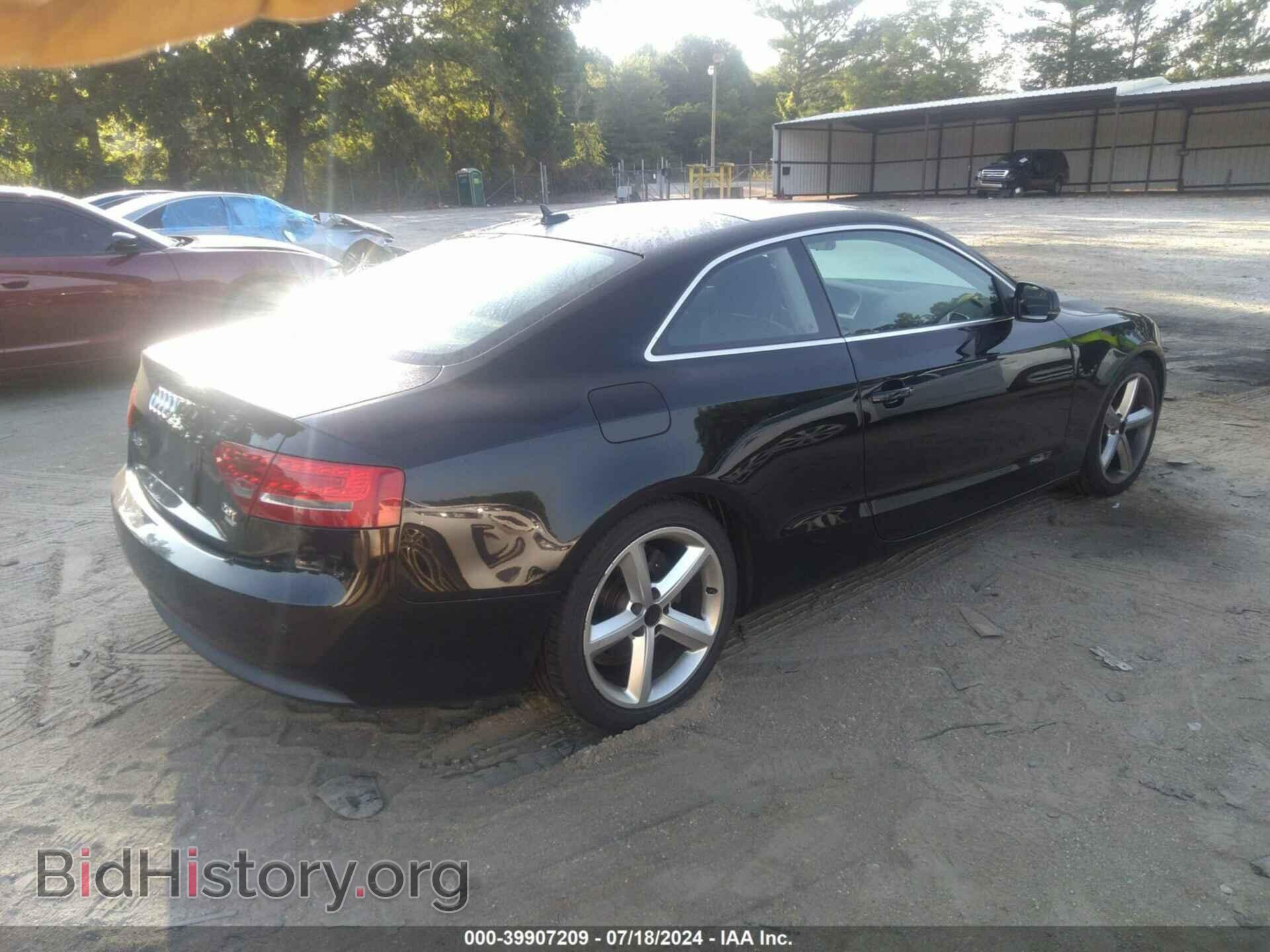 2010 AUDI A5 - VIN: WAURFAFR5AA058423 - Фото 2