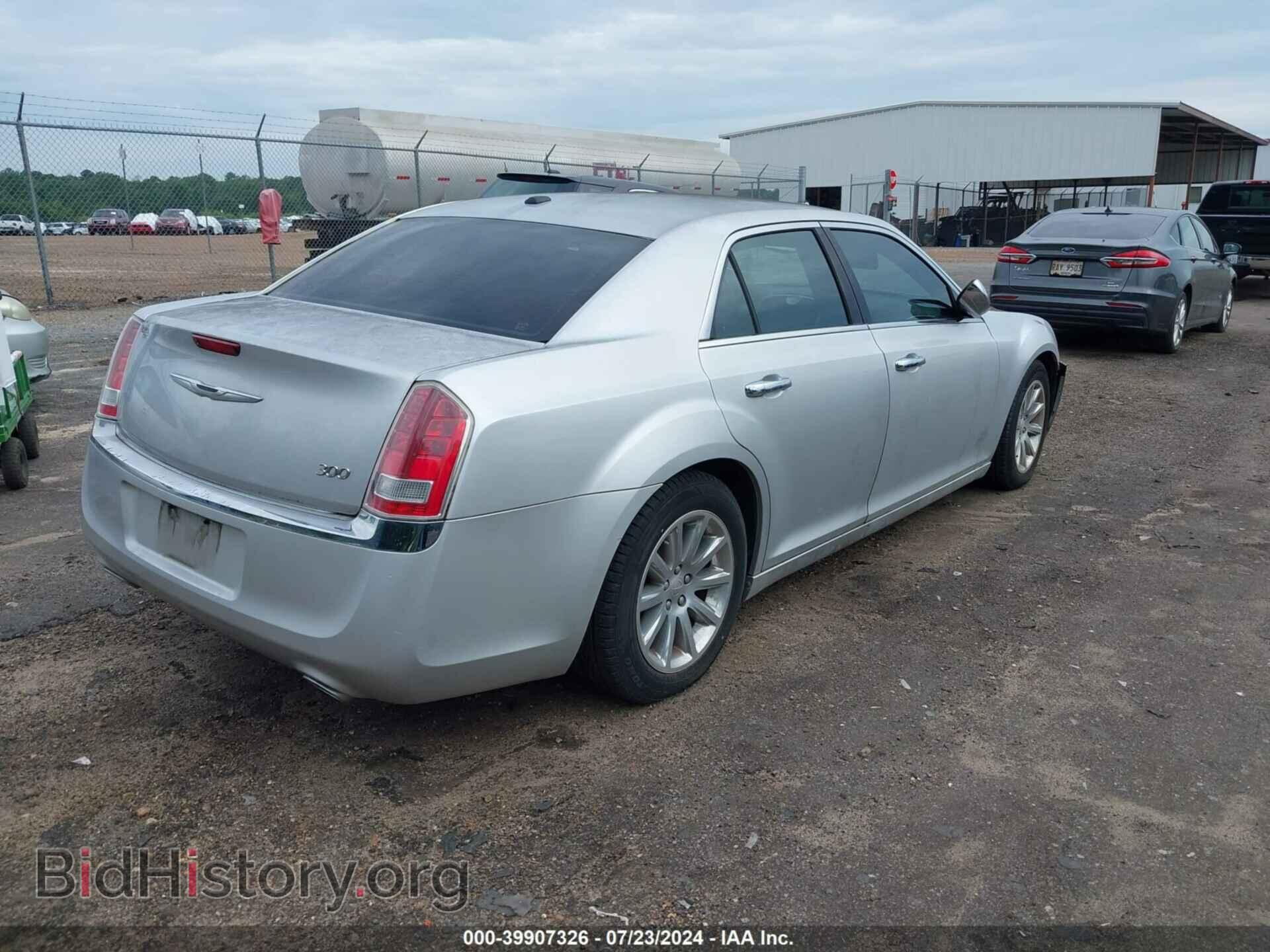 2012 CHRYSLER 300 - VIN: 2C3CCACG8CH224155 - Photo 4