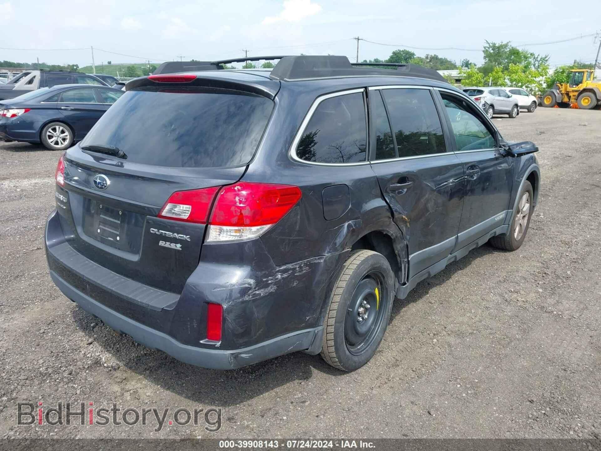 2011 SUBARU OUTBACK - VIN: 4S4BRBCC5B3338197 - Photo 4