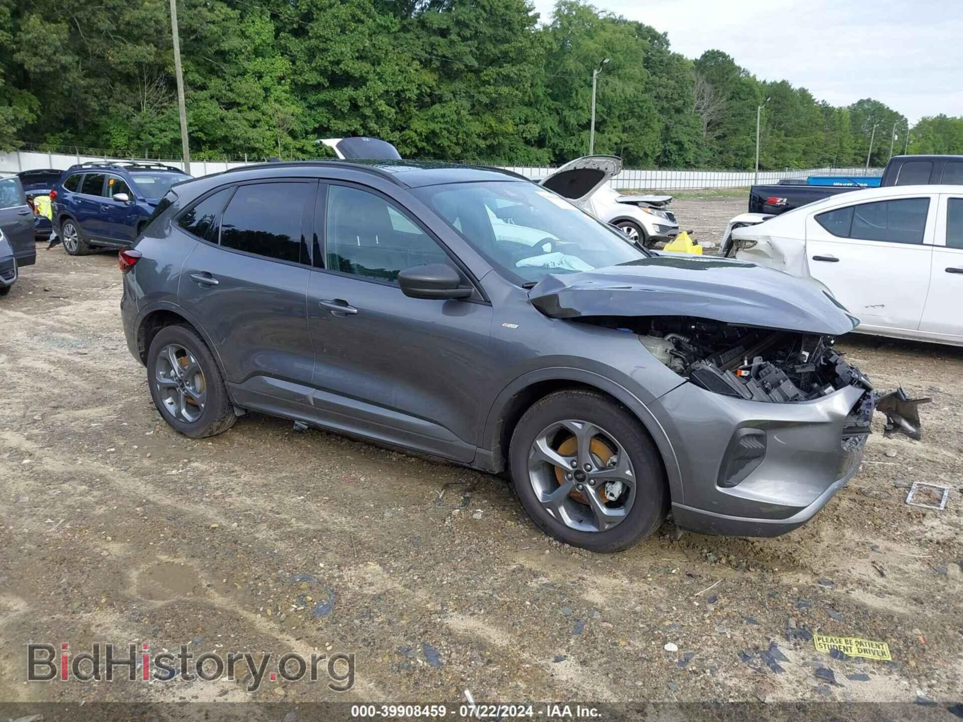 Фотография 1FMCU0MN2PUB13602 - FORD ESCAPE 2023