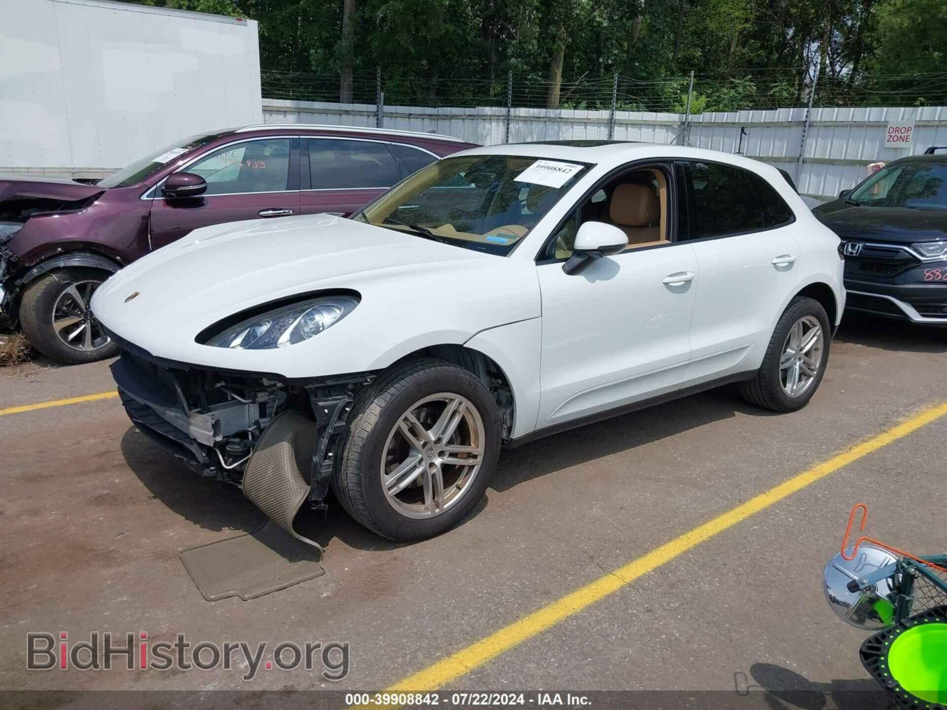 2017 PORSCHE MACAN - VIN: WP1AA2A52HLB05932 - Photo 2