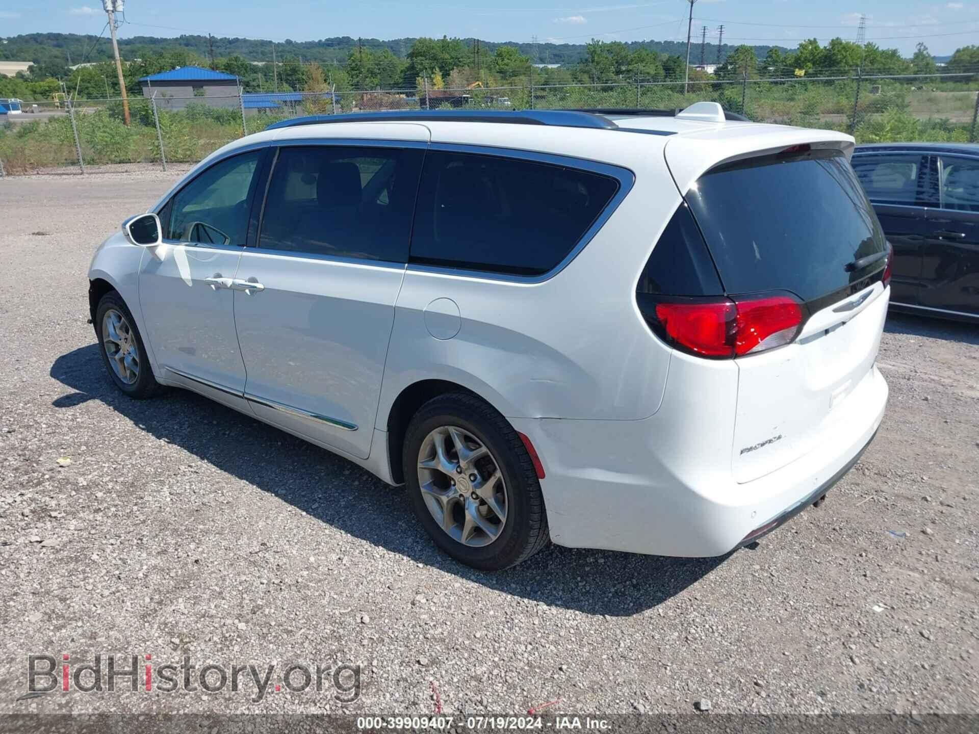 2017 CHRYSLER PACIFICA - VIN: 2C4RC1GGXHR744553 - Photo 3