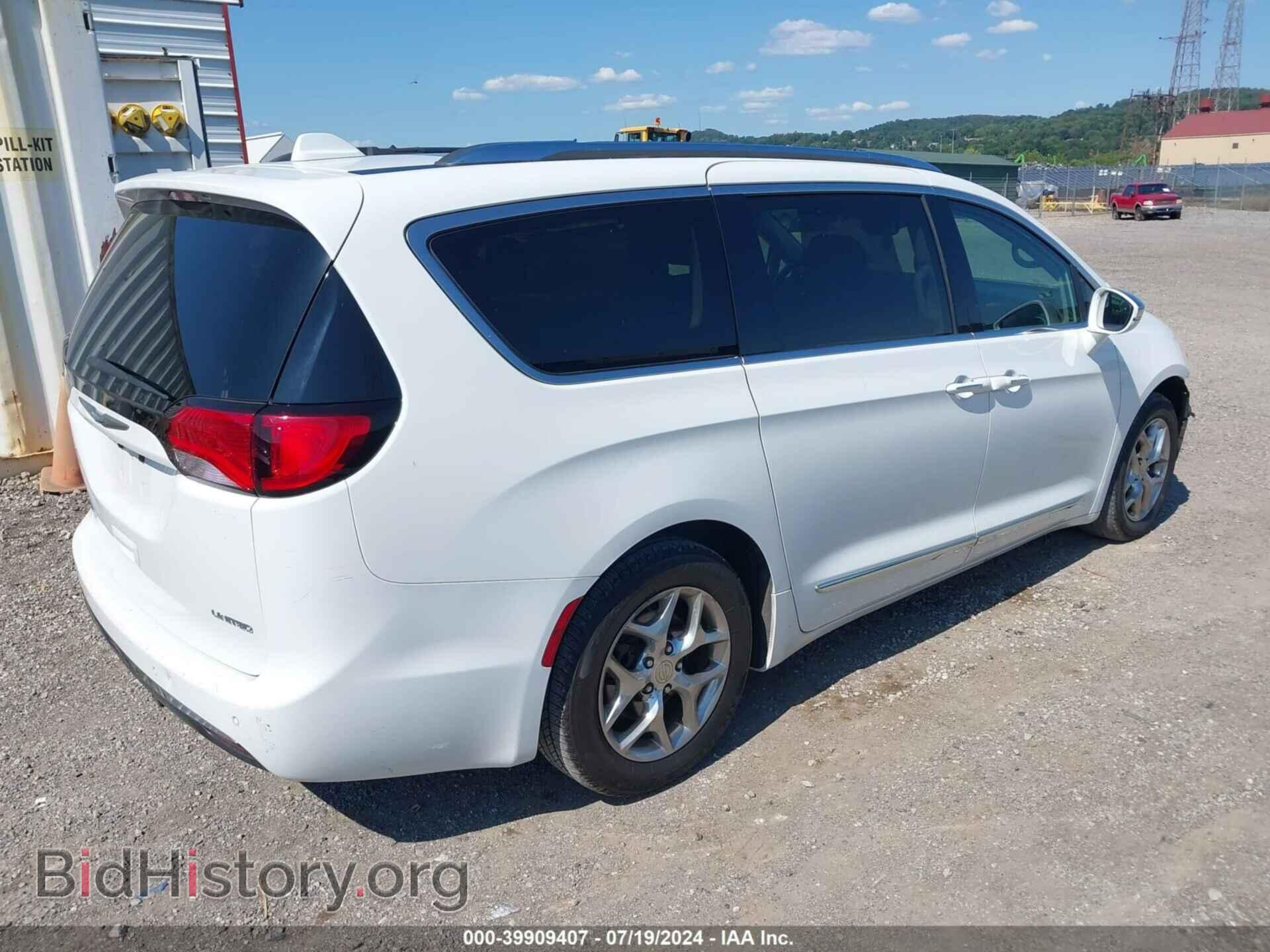 2017 CHRYSLER PACIFICA - VIN: 2C4RC1GGXHR744553 - Photo 4