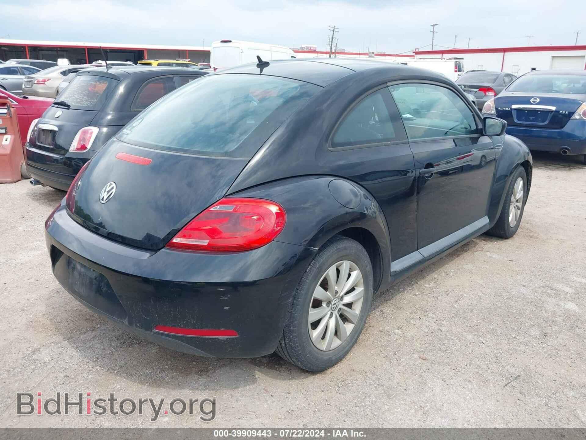 2014 VOLKSWAGEN BEETLE - VIN: 3VWF17AT8EM638152 - Фото 4