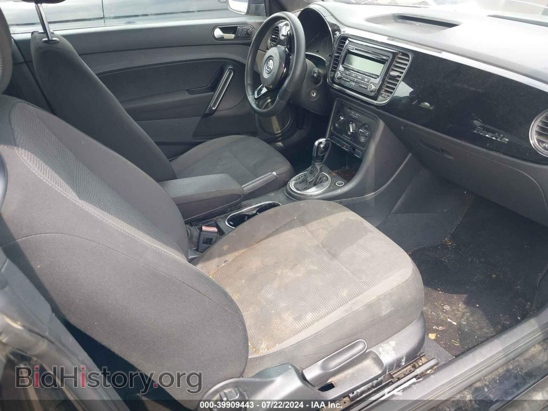 2014 VOLKSWAGEN BEETLE - VIN: 3VWF17AT8EM638152 - Фото 5