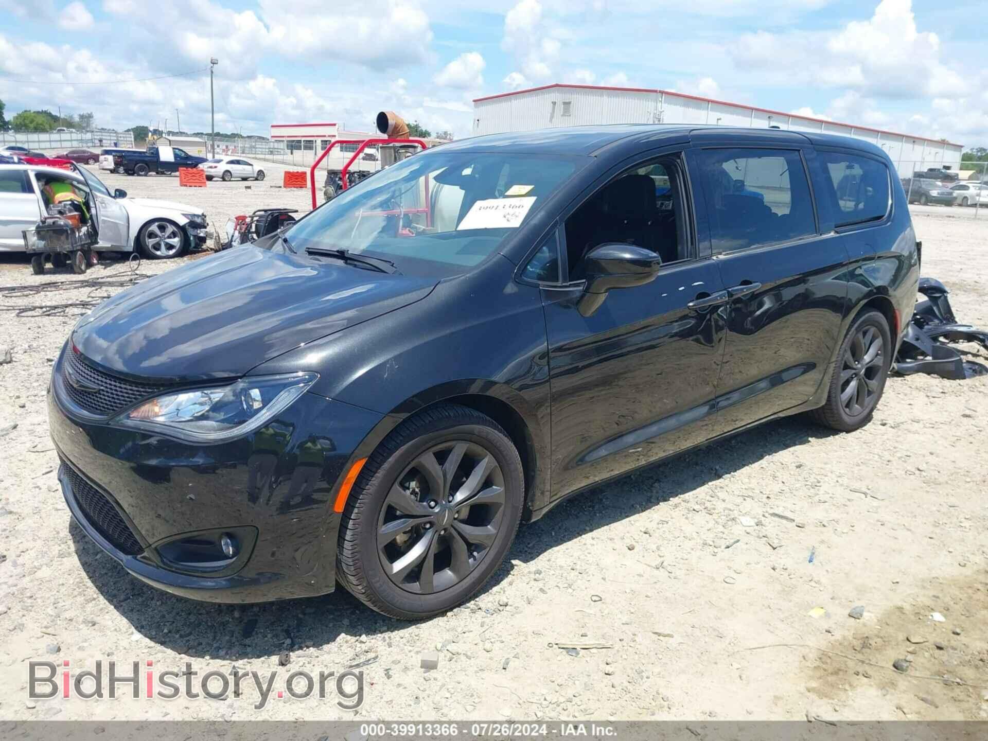 2020 CHRYSLER PACIFICA - VIN: 2C4RC1FG5LR286611 - Фото 2