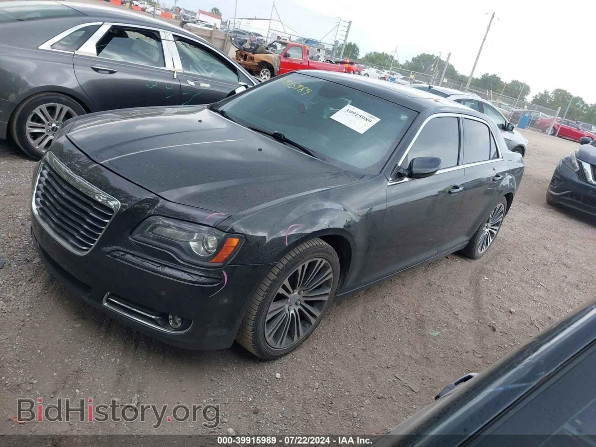 2014 CHRYSLER 300 - VIN: 2C3CCABT8EH200407 - Фото 2