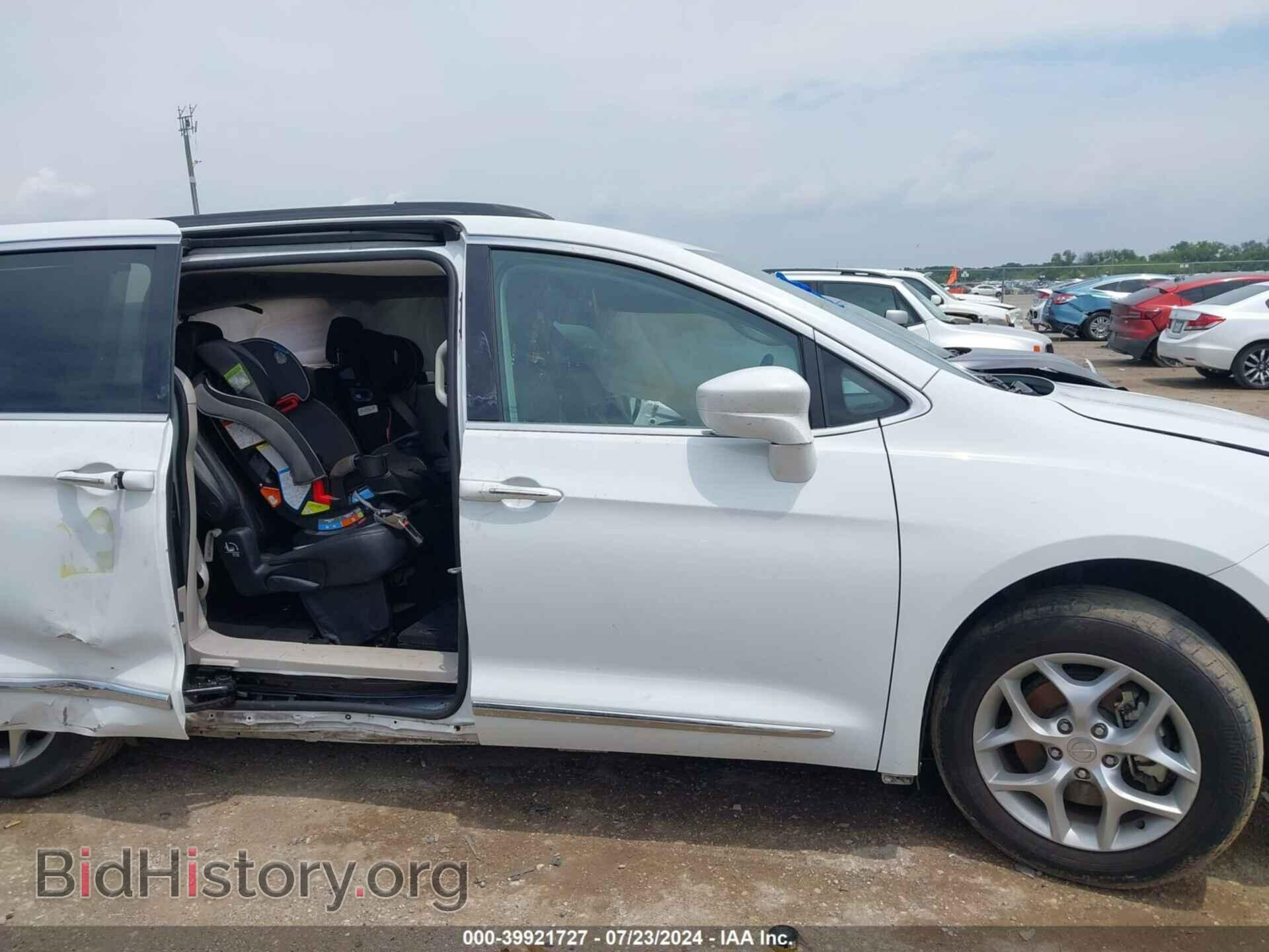 2017 CHRYSLER PACIFICA - VIN: 2C4RC1BG8HR656379 - Фото 13