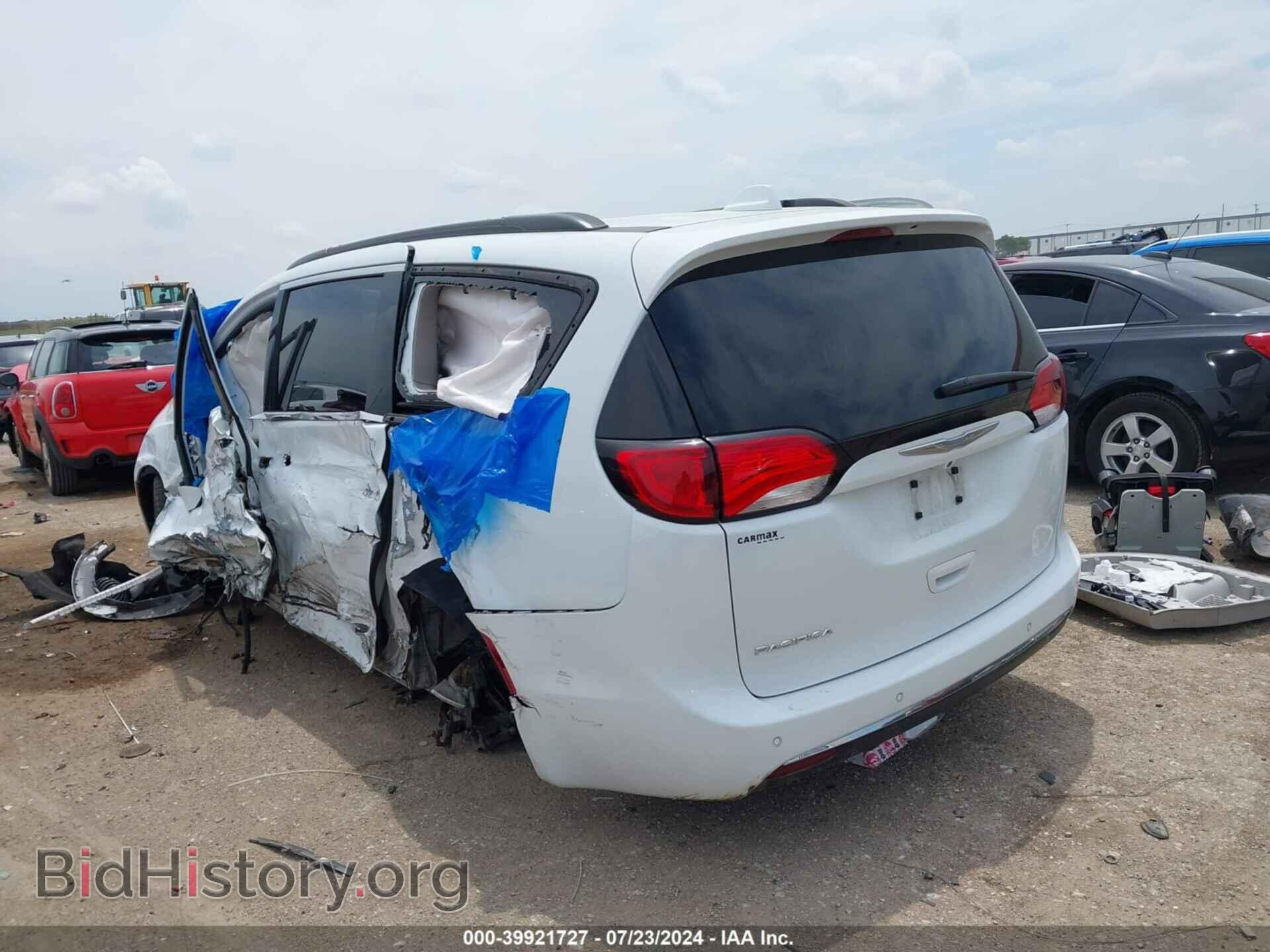 2017 CHRYSLER PACIFICA - VIN: 2C4RC1BG8HR656379 - Фото 3