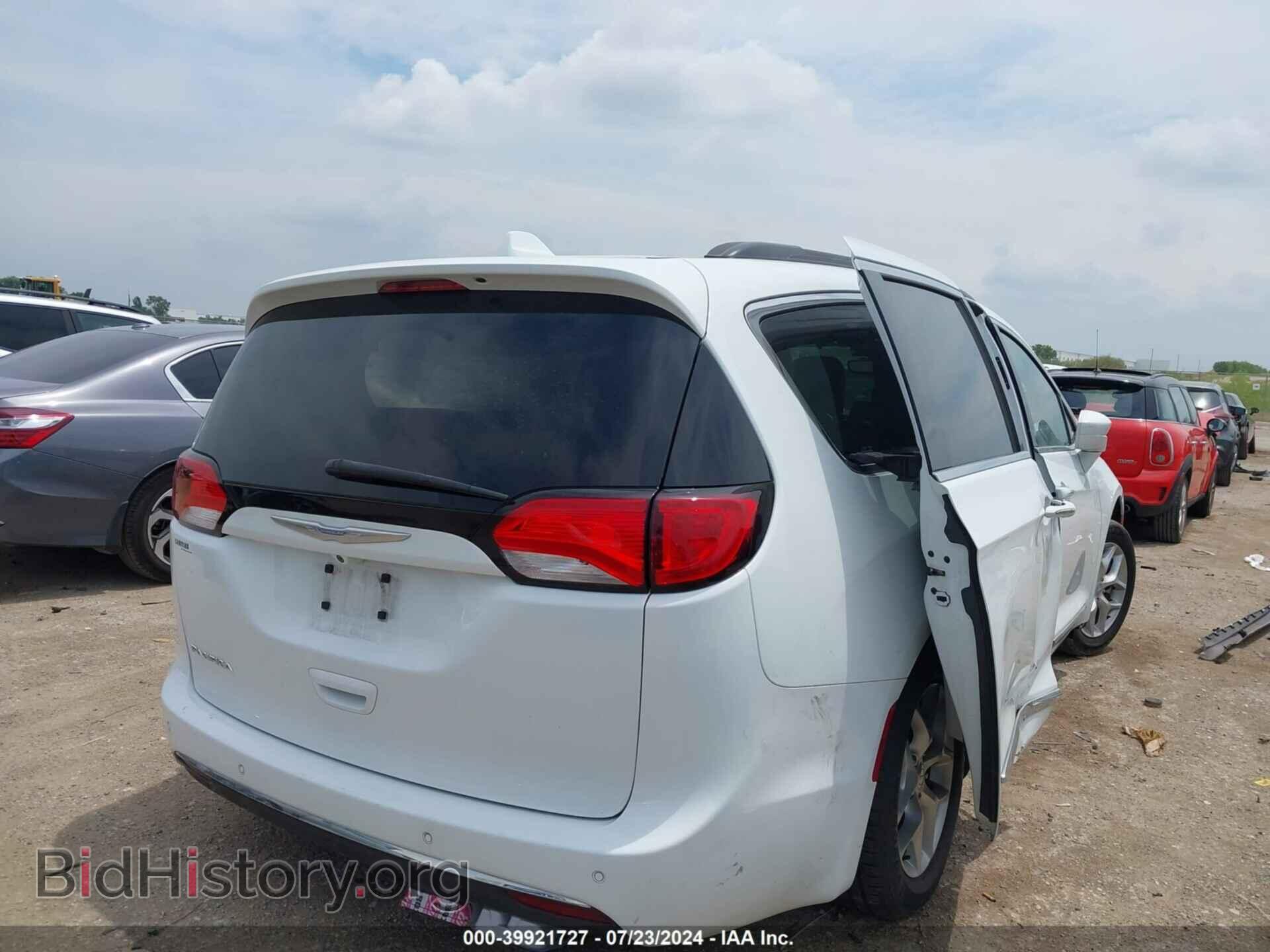 2017 CHRYSLER PACIFICA - VIN: 2C4RC1BG8HR656379 - Фото 4