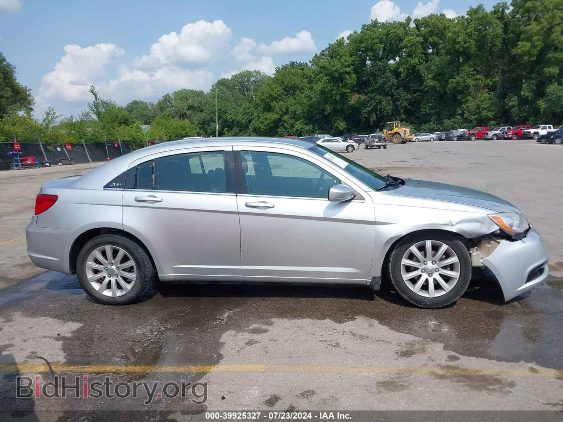 2012 CHRYSLER 200 - VIN: 1C3CCBBG9CN298537 - Фото 13