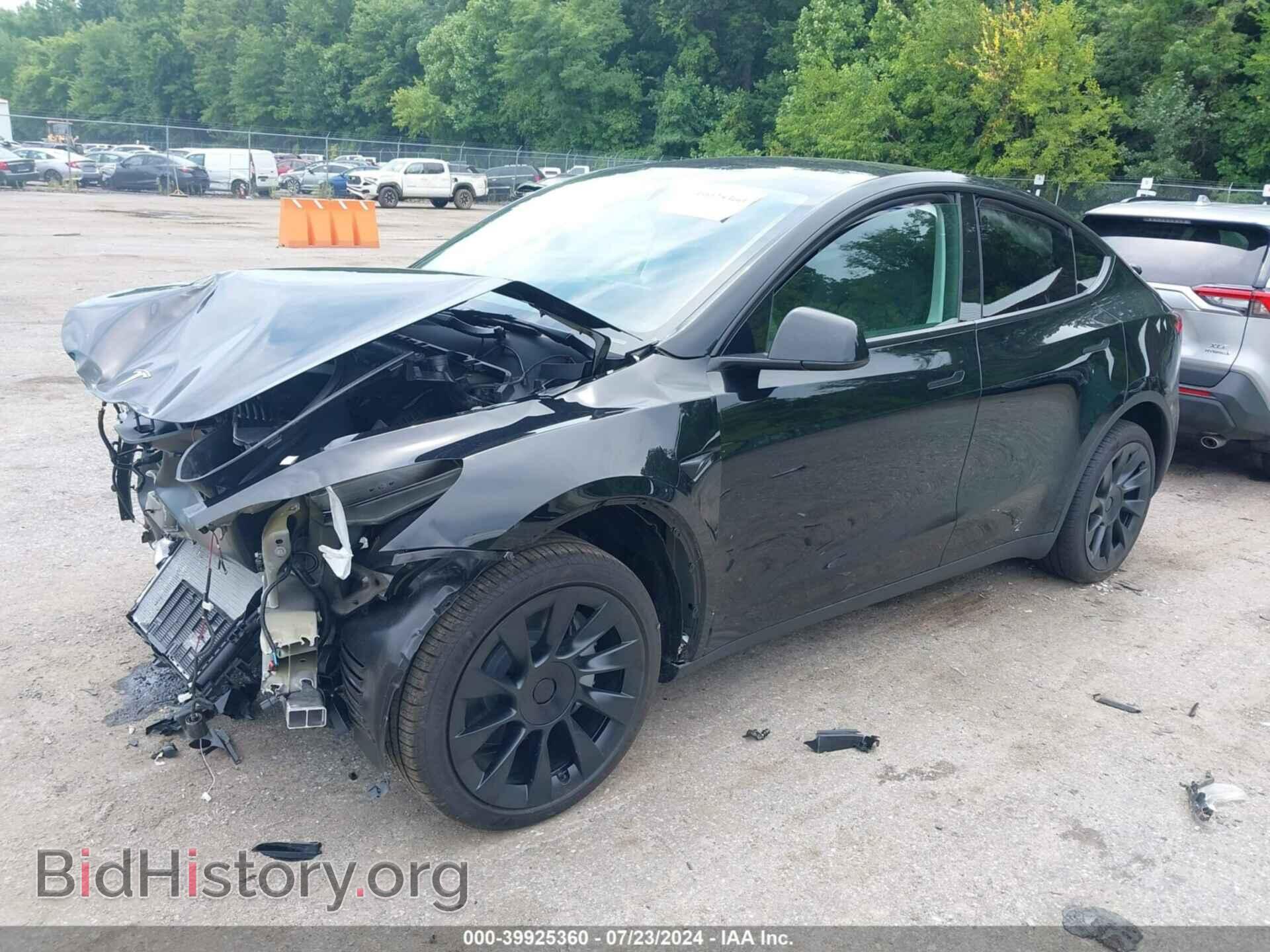2024 TESLA MODEL Y - VIN: 7SAYGDED1RF057360 - Photo 2