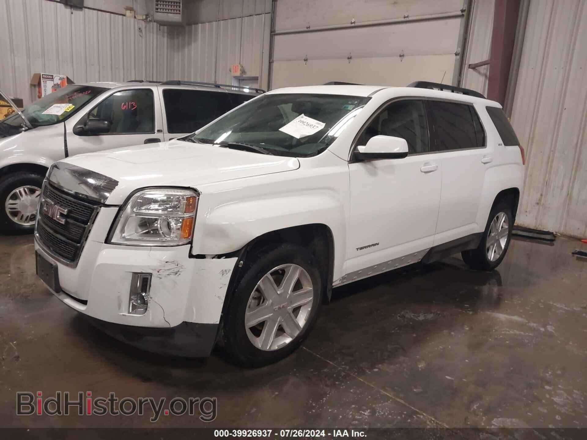2011 GMC TERRAIN - VIN: 2CTFLVEC1B6205617 - Photo 2