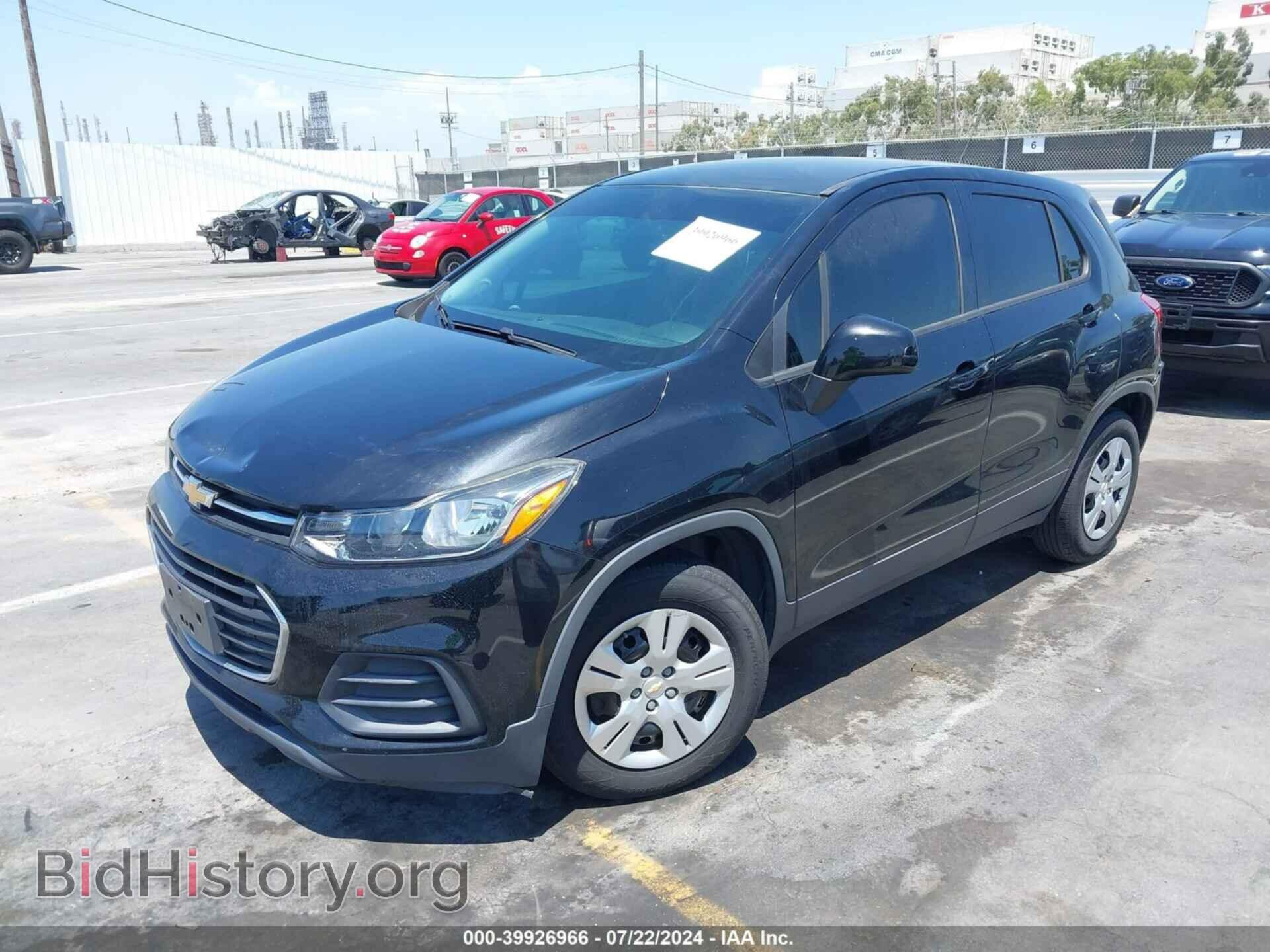 2017 CHEVROLET TRAX - VIN: 3GNCJKSB8HL162467 - Фото 2