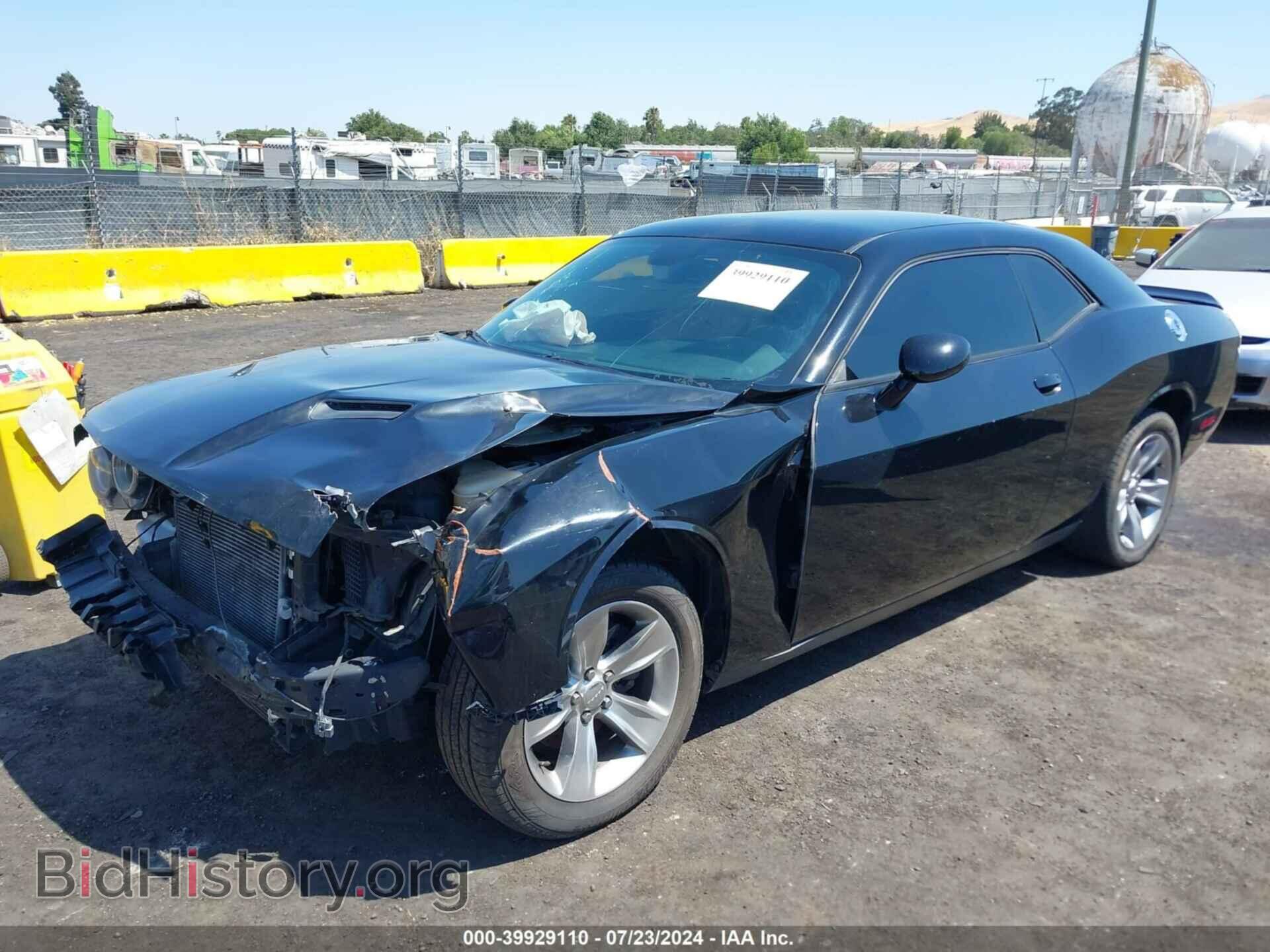 2018 DODGE CHALLENGER - VIN: 2C3CDZAG4JH242535 - Photo 2