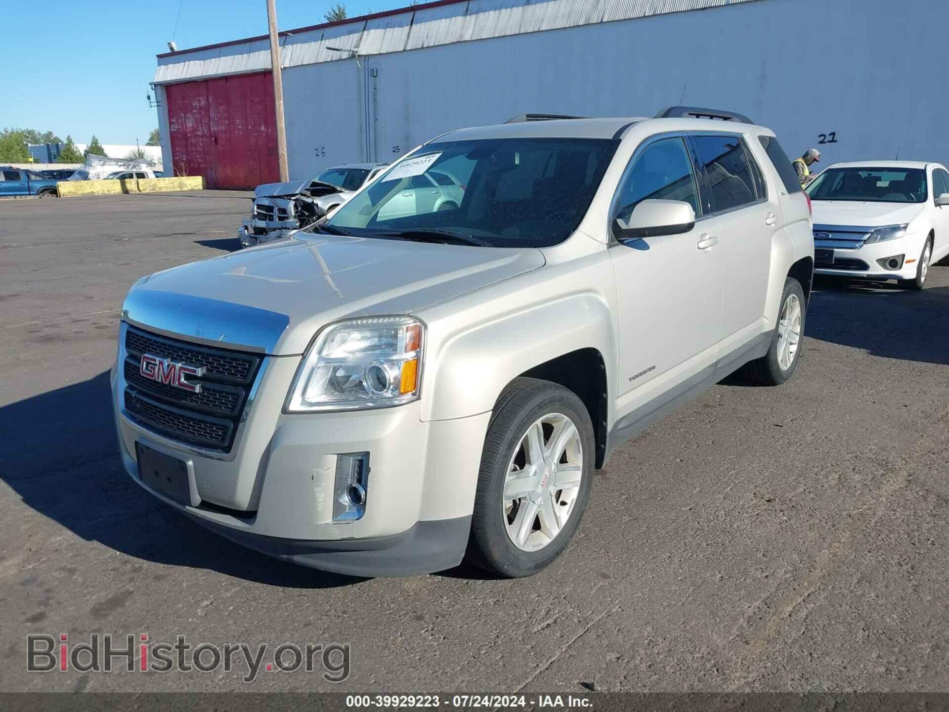2011 GMC TERRAIN - VIN: 2CTALUEC2B6458756 - Photo 2
