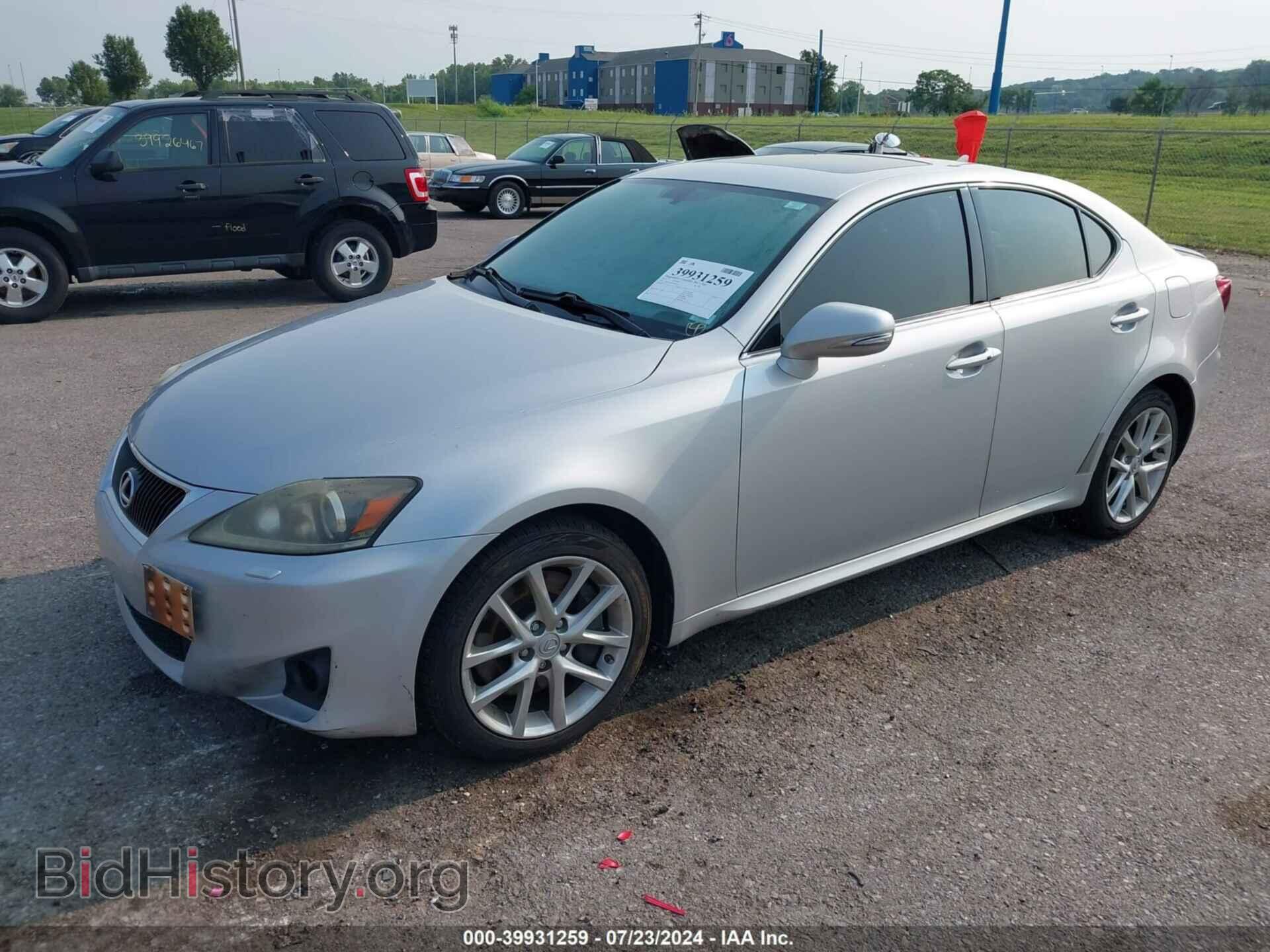 2011 LEXUS IS 350 - VIN: JTHCE5C28B5000941 - Фото 2