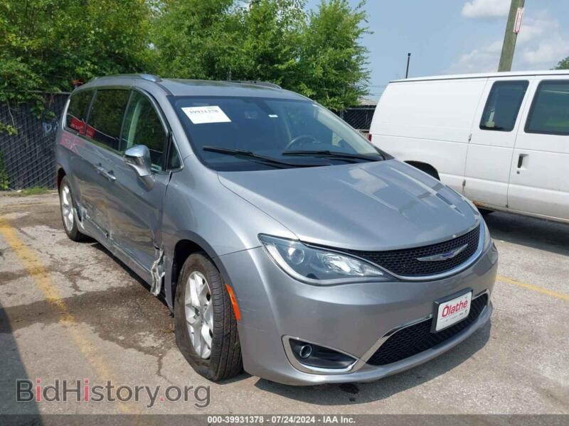 2020 Chrysler PACIFICA Limited (VIN 2C4RC1GG2LR125342) — photo 1 of 17, IAAI, damage: right side