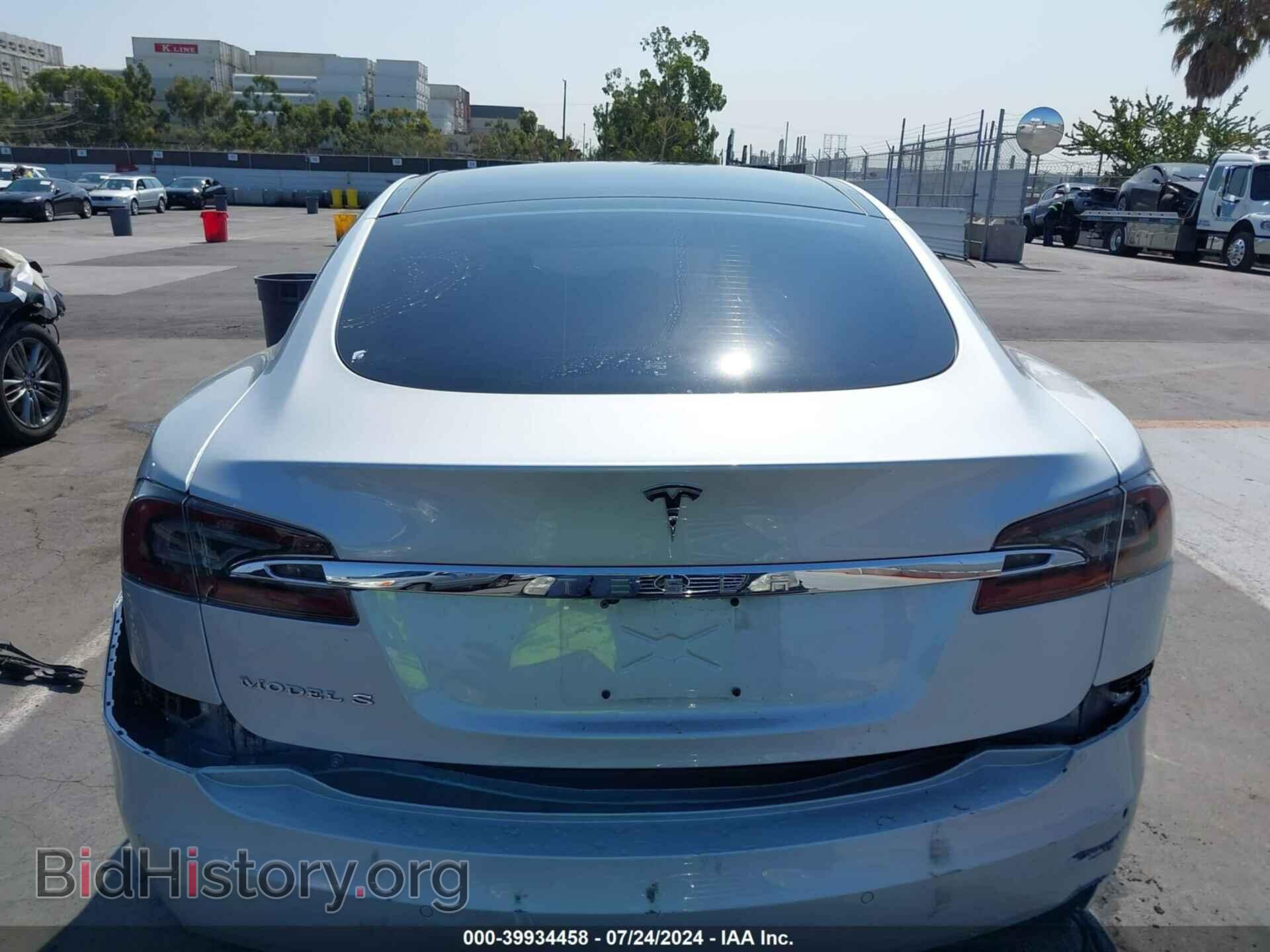 2016 TESLA MODEL S - VIN: 5YJSA1E16GF160134 - Фото 16