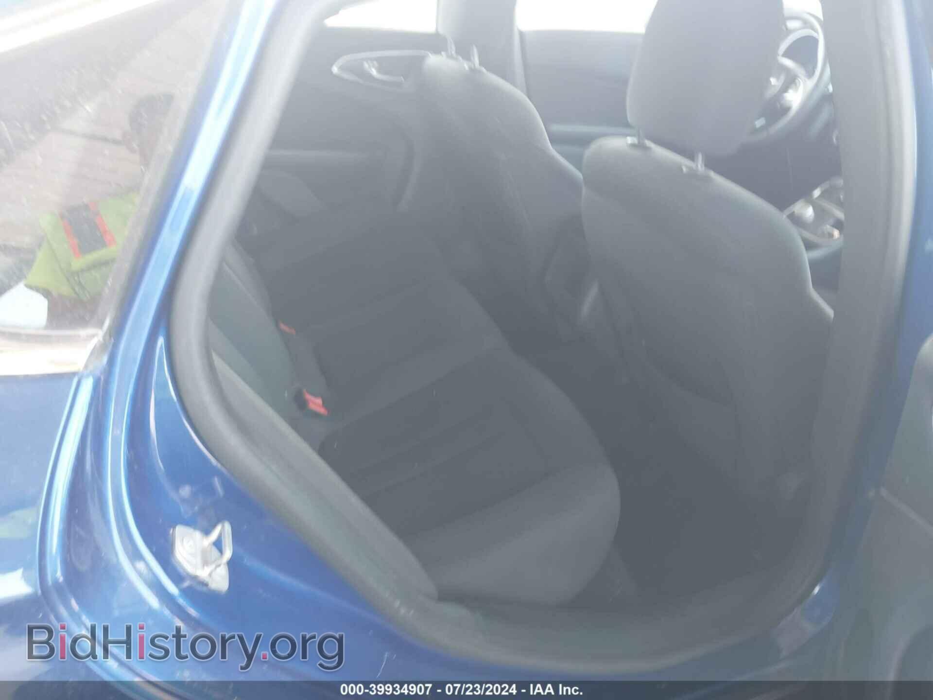 2016 CHRYSLER 200 - VIN: 1C3CCCAB3GN124593 - Фото 8