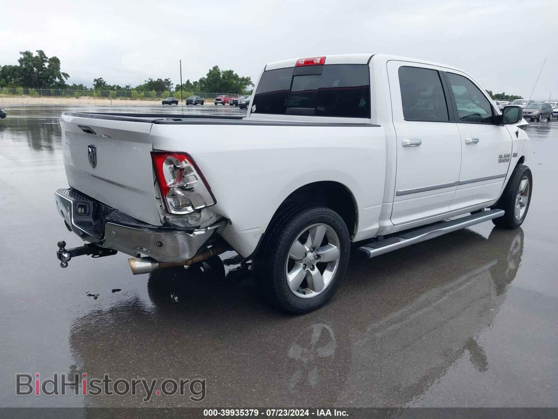 2017 RAM 1500 - VIN: 3C6RR6LT5HG604700 - Фото 4