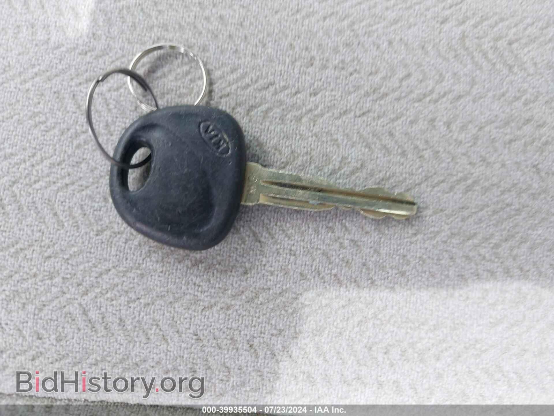 2006 KIA OPTIMA - VIN: KNAGE123765023877 - Фото 11