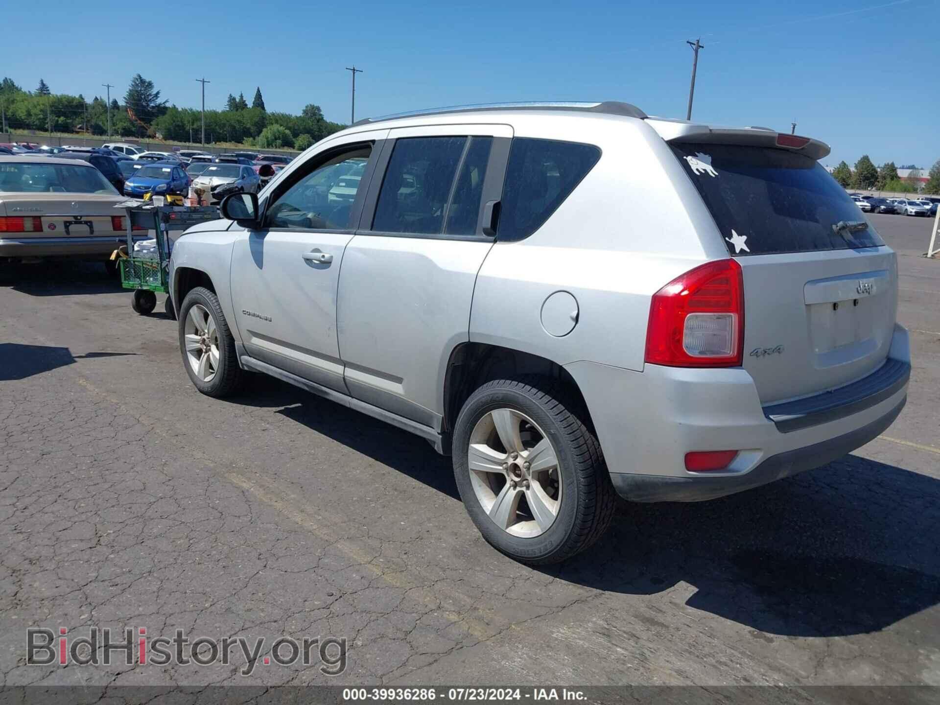2011 JEEP COMPASS - VIN: 1J4NF1FB8BD227560 - Photo 3