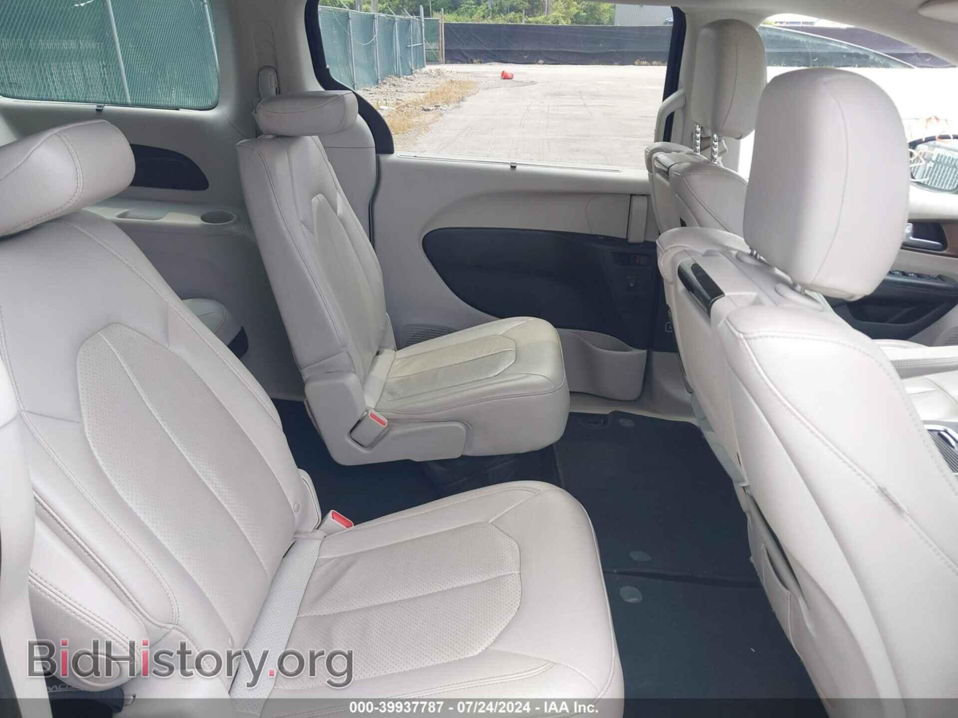 2017 CHRYSLER PACIFICA - VIN: 2C4RC1EG6HR734606 - Photo 8