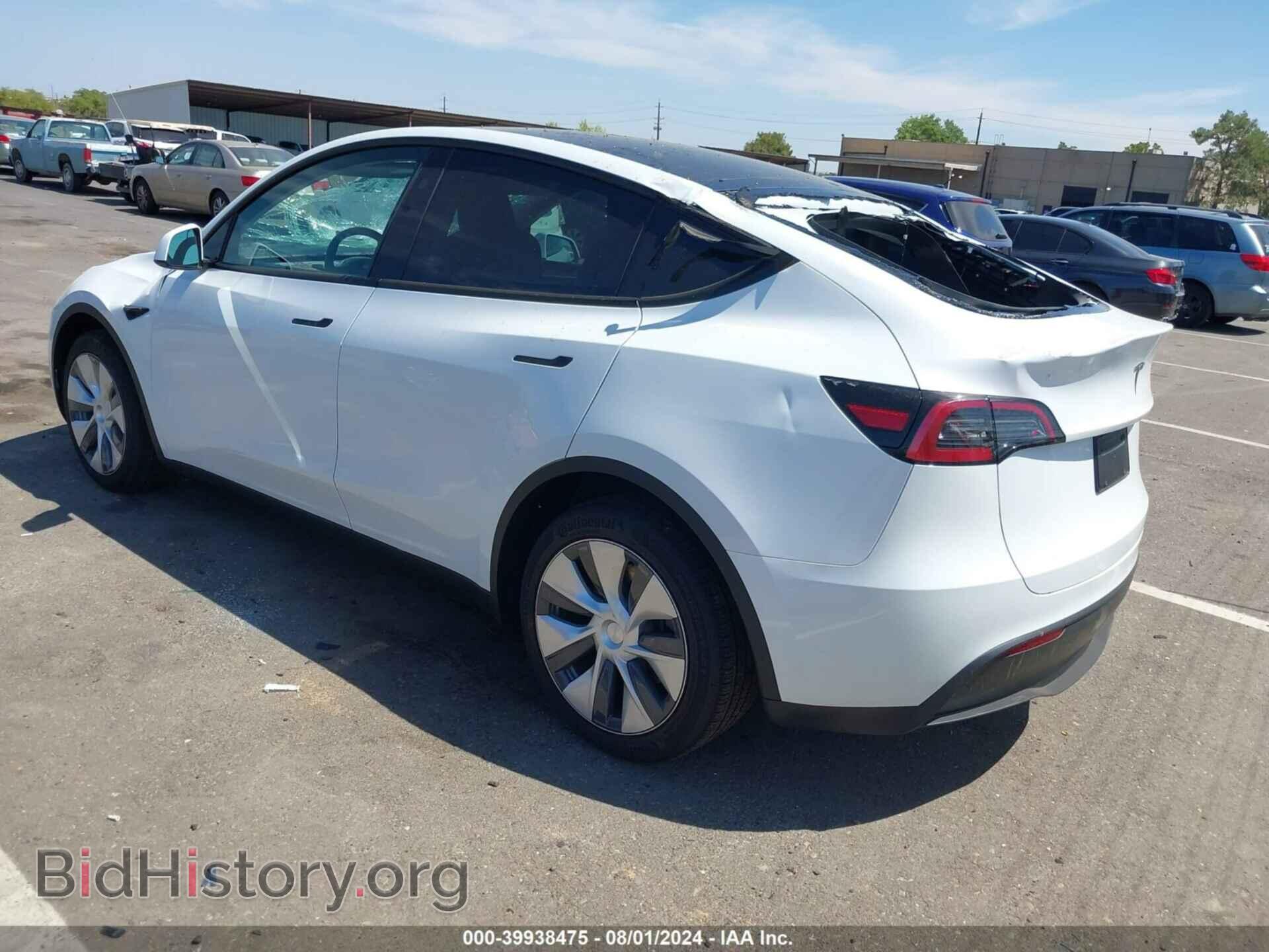 2024 TESLA MODEL Y - VIN: 7SAYGDED4RF093754 - Фото 3