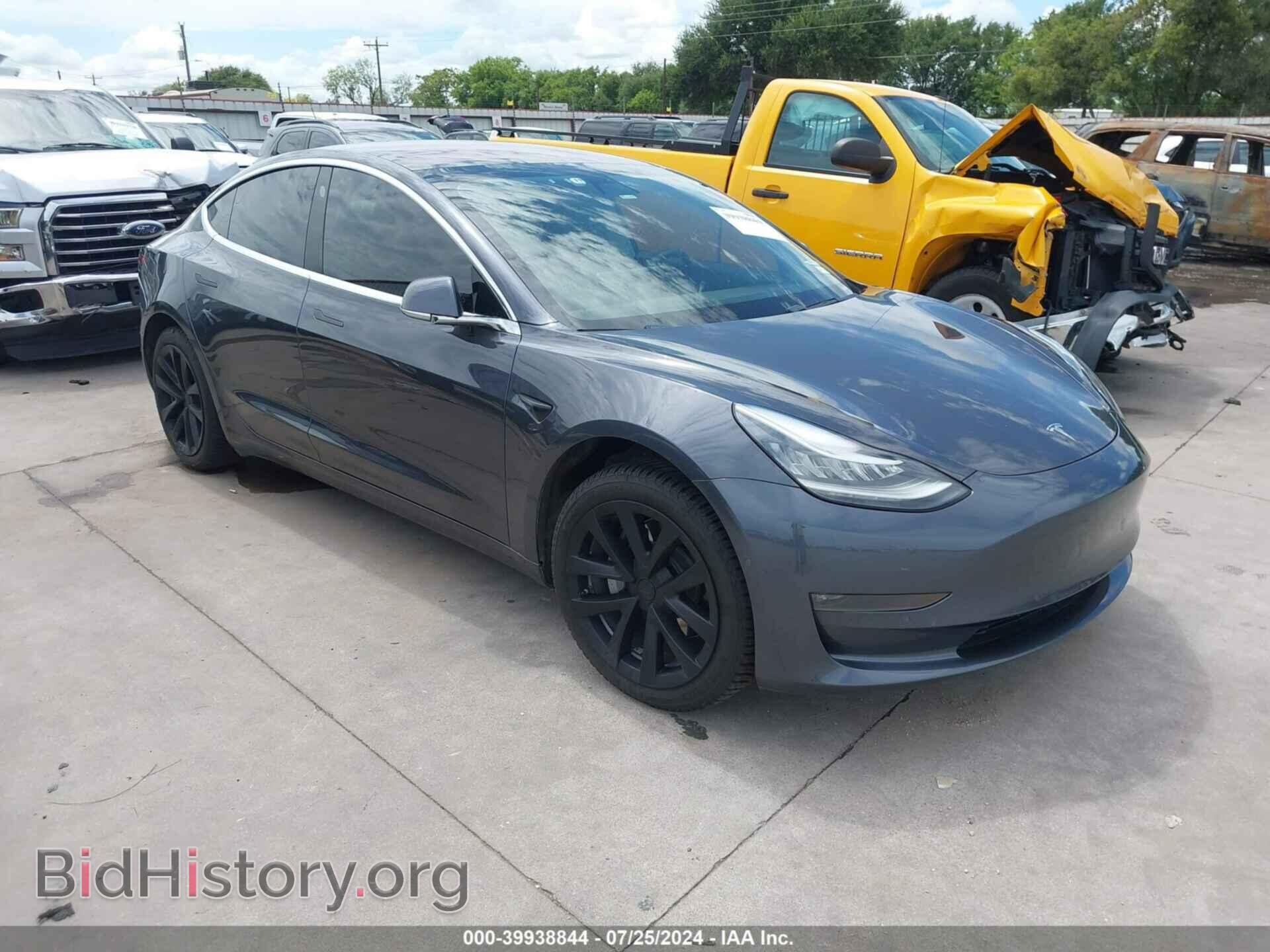 Фотография 5YJ3E1EA1JF045327 - TESLA MODEL 3 2018