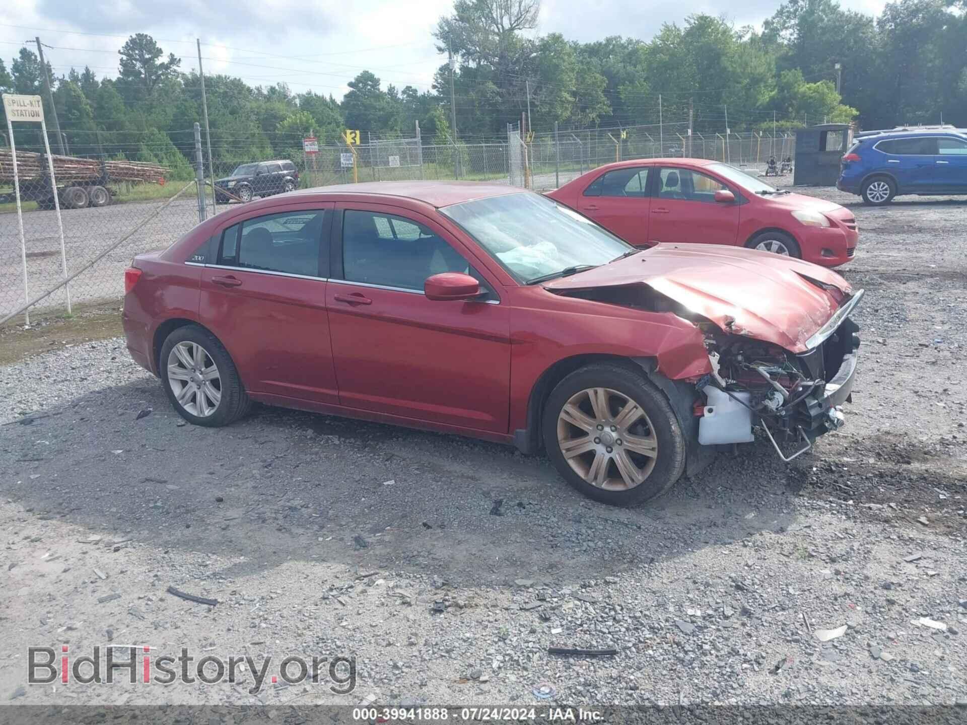 Photo 1C3BC1FB1BN594963 - CHRYSLER 200 2011