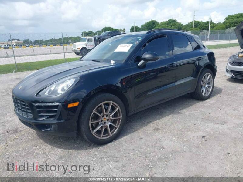 2017 Porsche MACAN (VIN WP1AB2A50HLB17669) — photo 2 of 16
