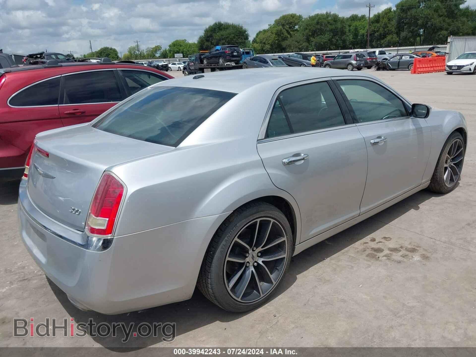 2012 CHRYSLER 300 - VIN: 2C3CCACG2CH192383 - Фото 4
