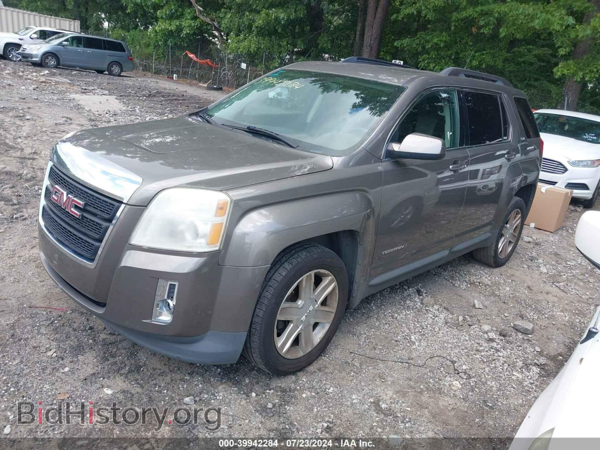 2011 GMC TERRAIN - VIN: 2CTALUEC2B6439267 - Photo 2