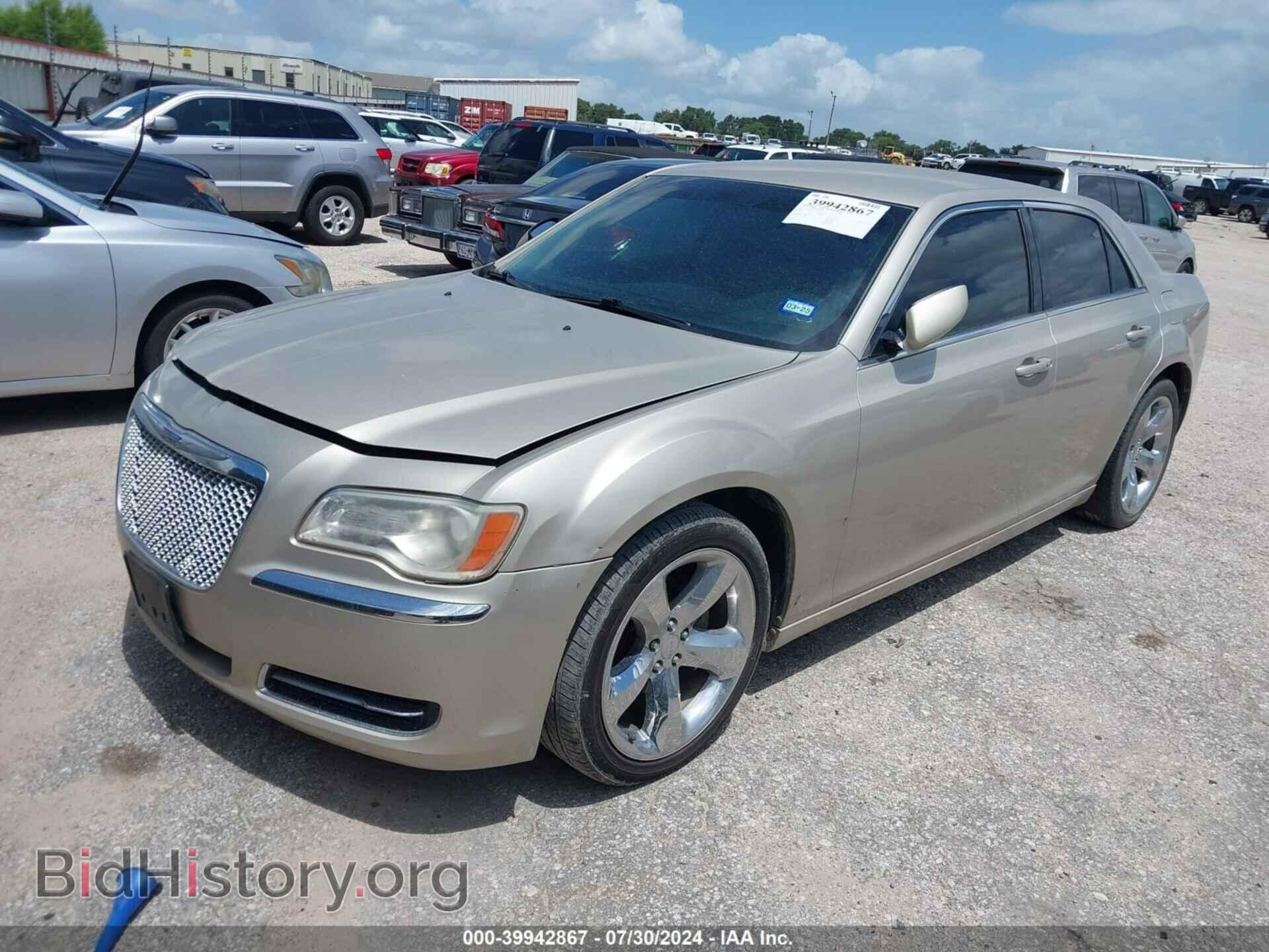 2012 CHRYSLER 300 - VIN: 2C3CCAAG8CH261502 - Photo 2