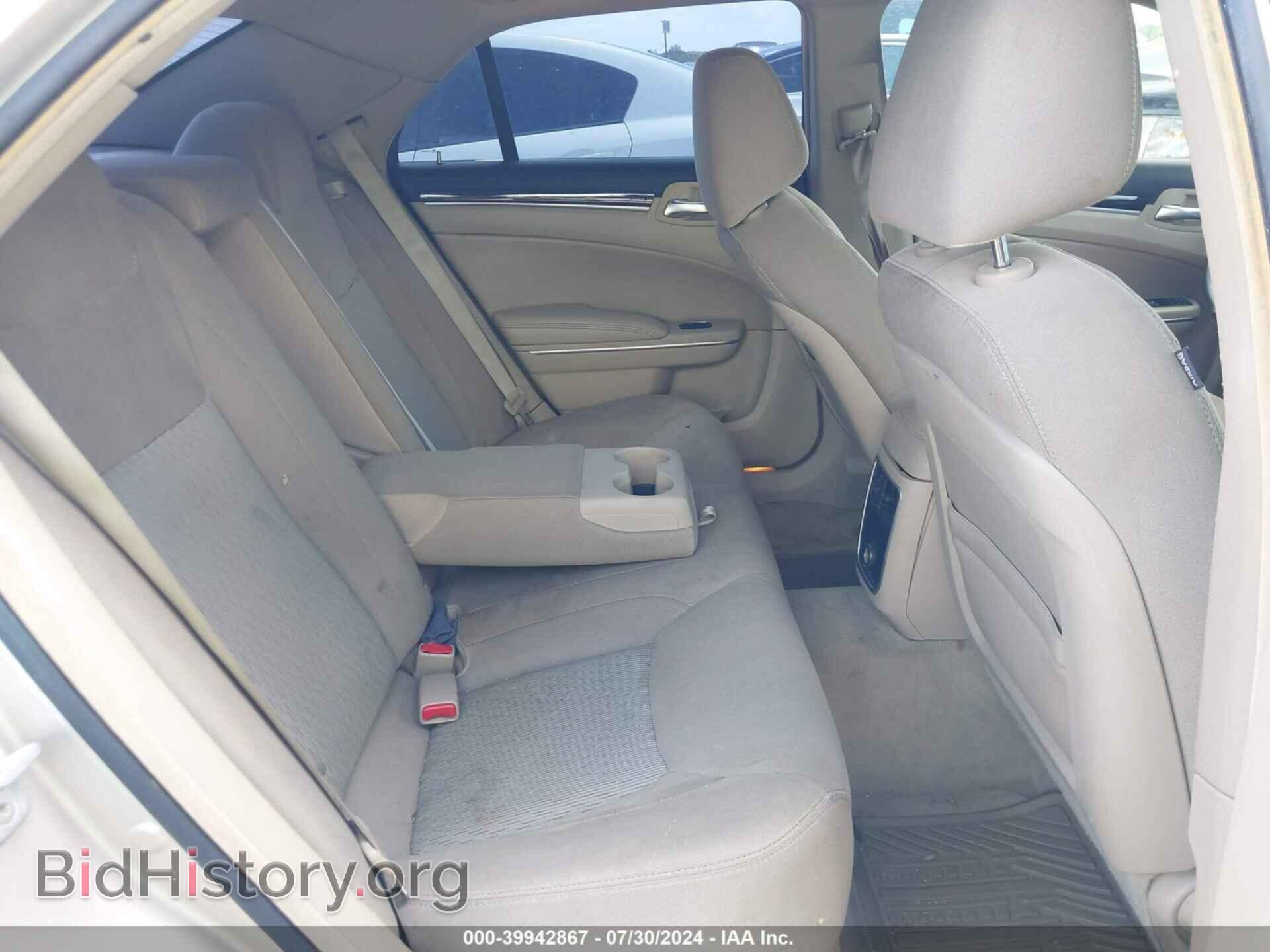 2012 CHRYSLER 300 - VIN: 2C3CCAAG8CH261502 - Photo 8
