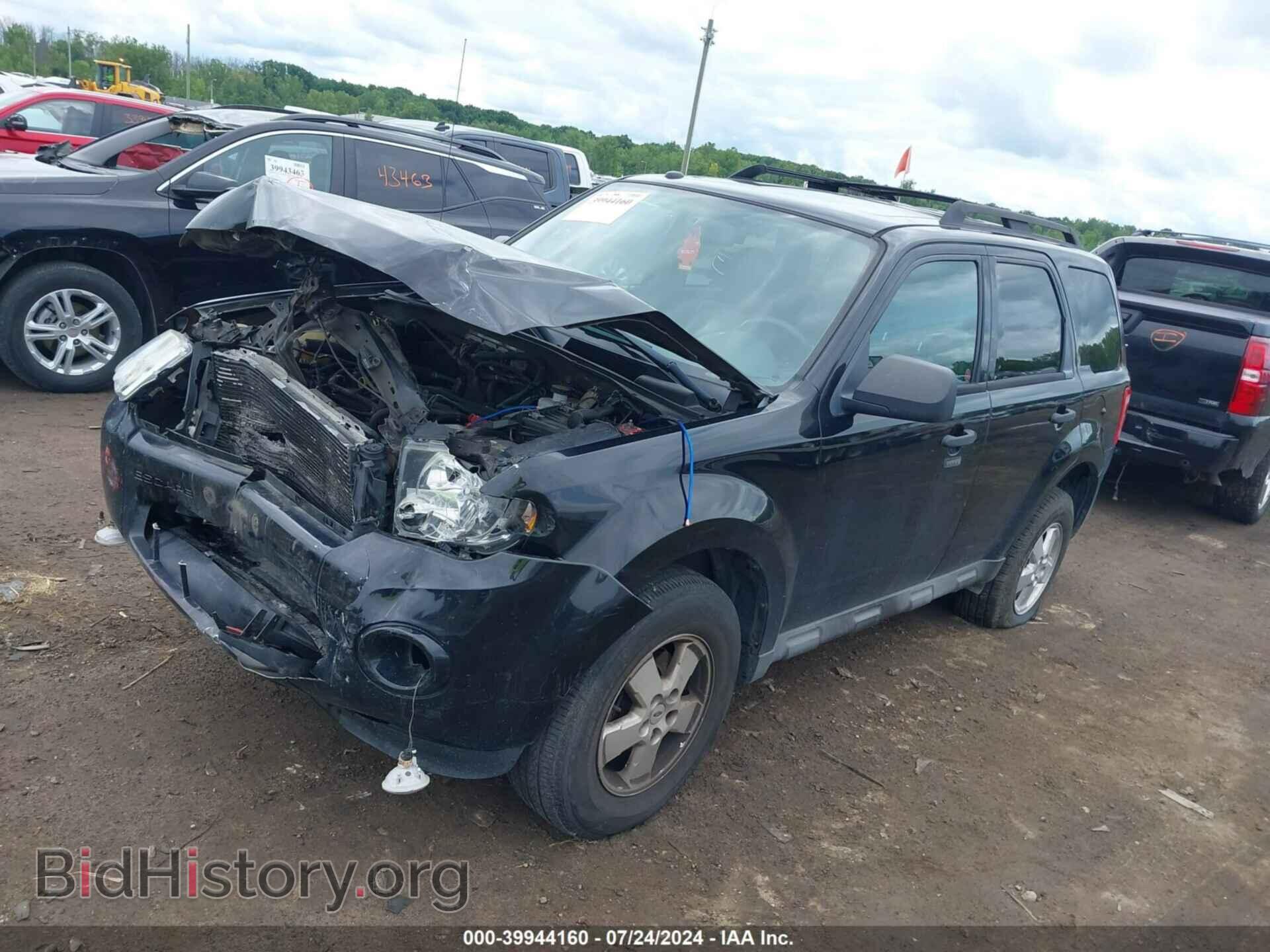 2010 FORD ESCAPE - VIN: 1FMCU0D72AKC98304 - Фото 2
