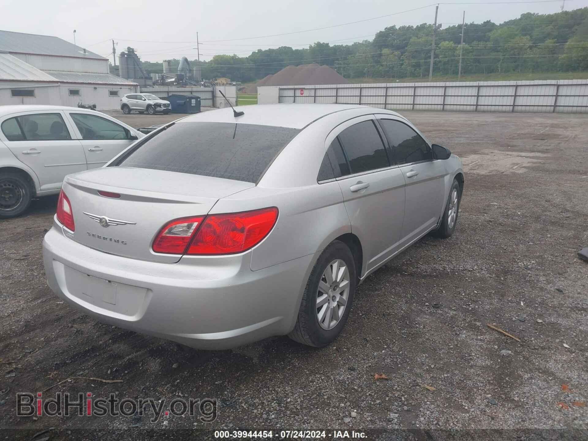 2010 CHRYSLER SEBRING - VIN: 1C3CC4FB2AN216901 - Фото 4
