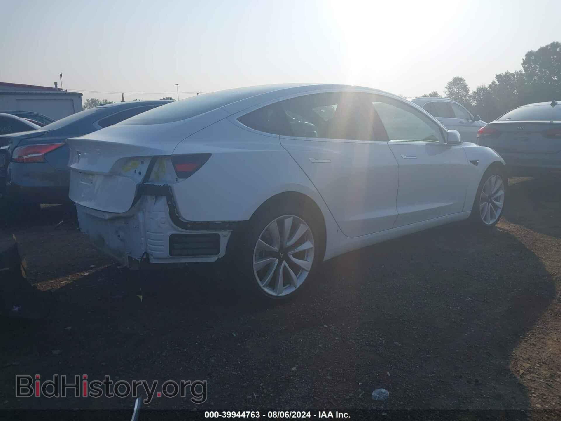 2019 TESLA MODEL 3 - VIN: 5YJ3E1EAXKF472586 - Фото 4