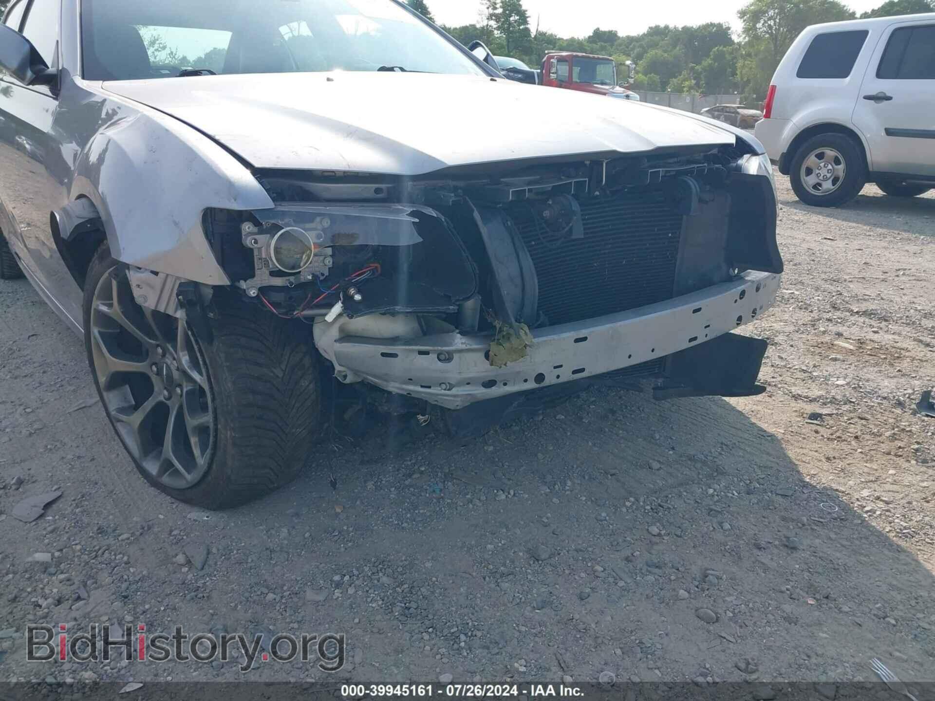 2015 CHRYSLER 300 - VIN: 2C3CCABT4FH887063 - Фото 6