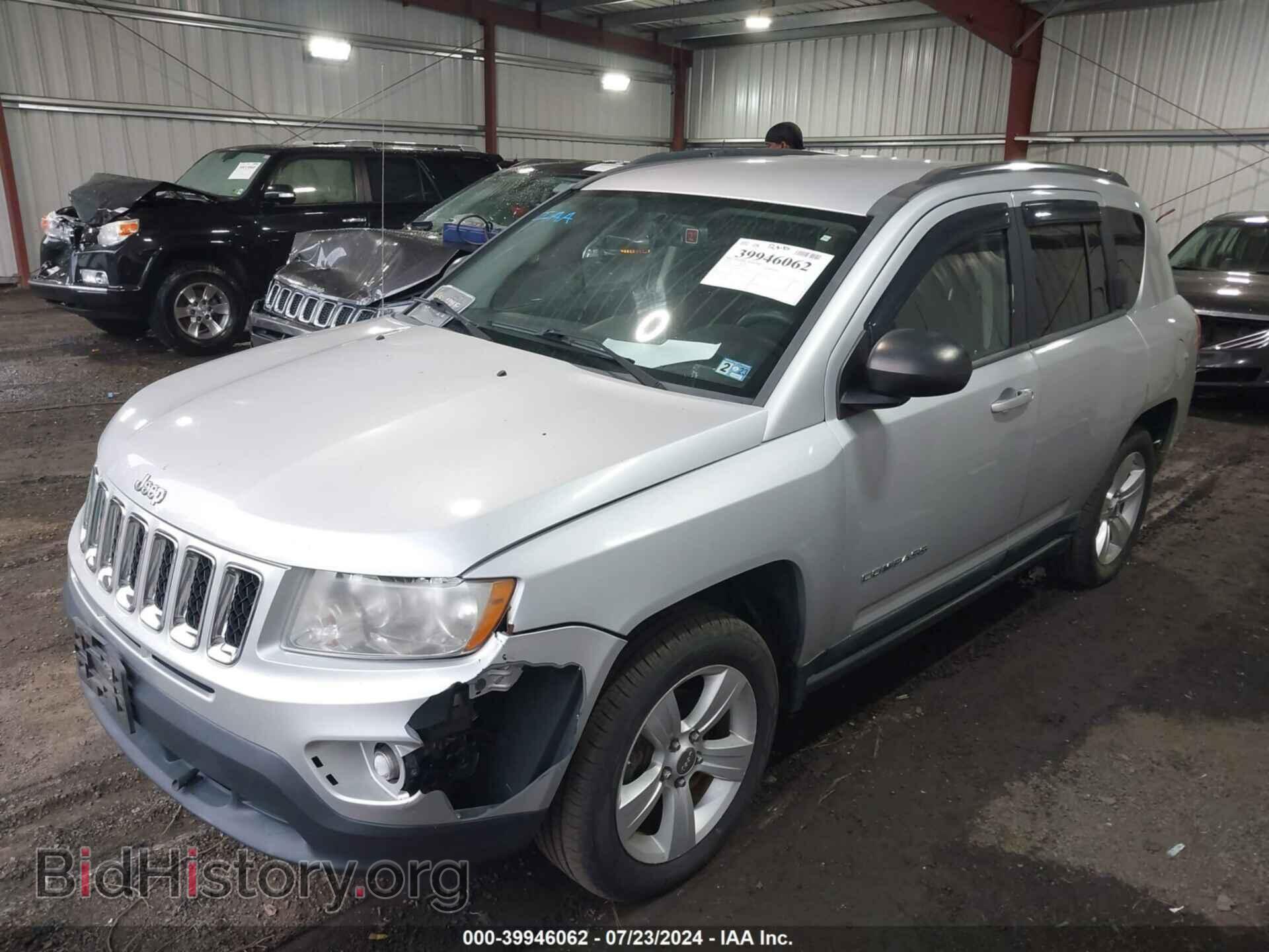 2011 JEEP COMPASS - VIN: 1J4NF1FB9BD235232 - Фото 2