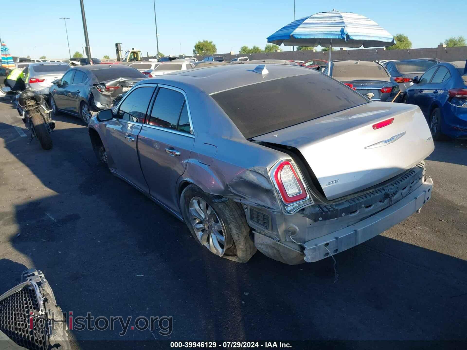 2018 CHRYSLER 300 - VIN: 2C3CCAKG2JH268487 - Фото 15