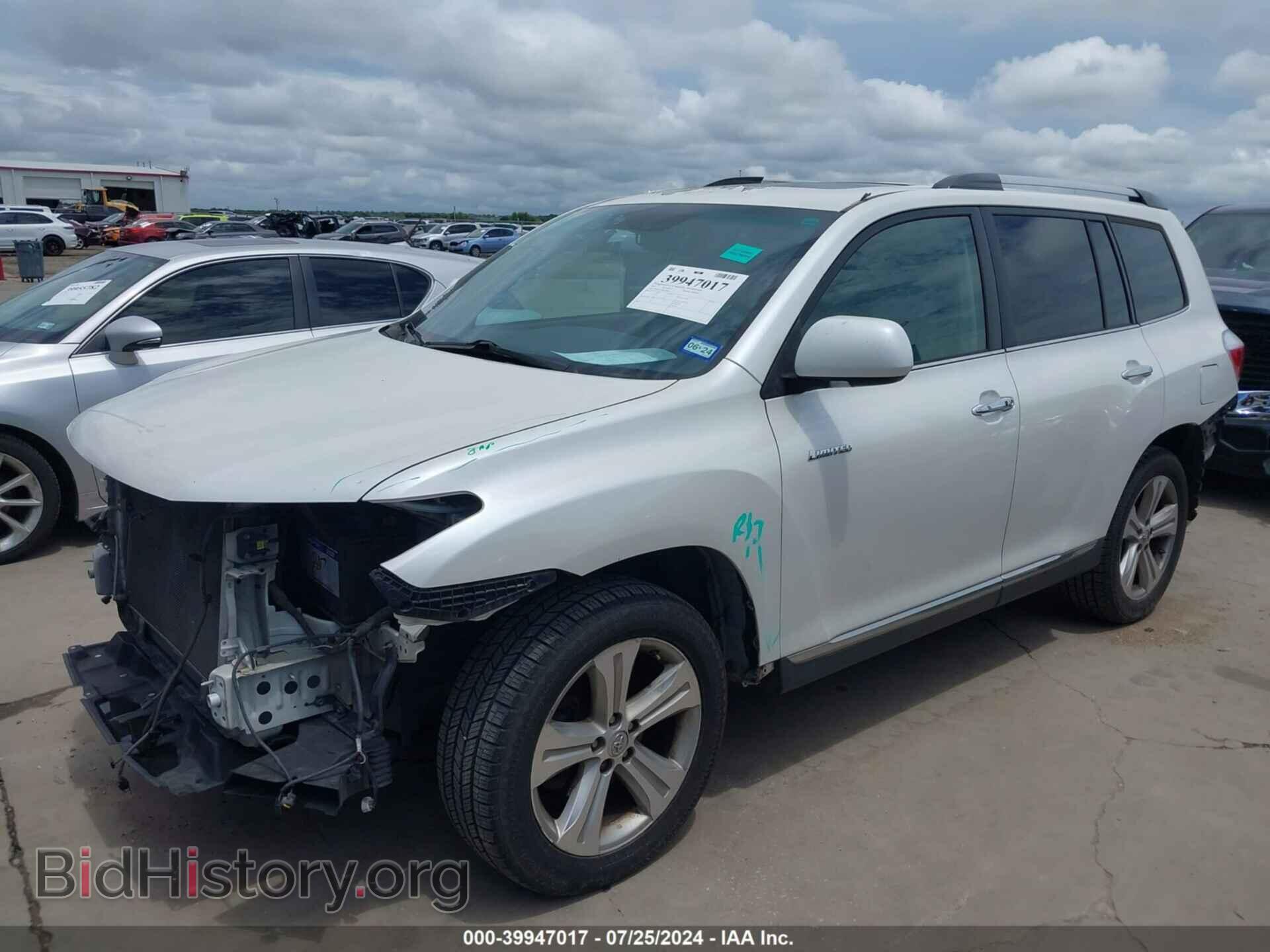 2013 TOYOTA HIGHLANDER - VIN: 5TDDK3EH8DS240895 - Фото 2