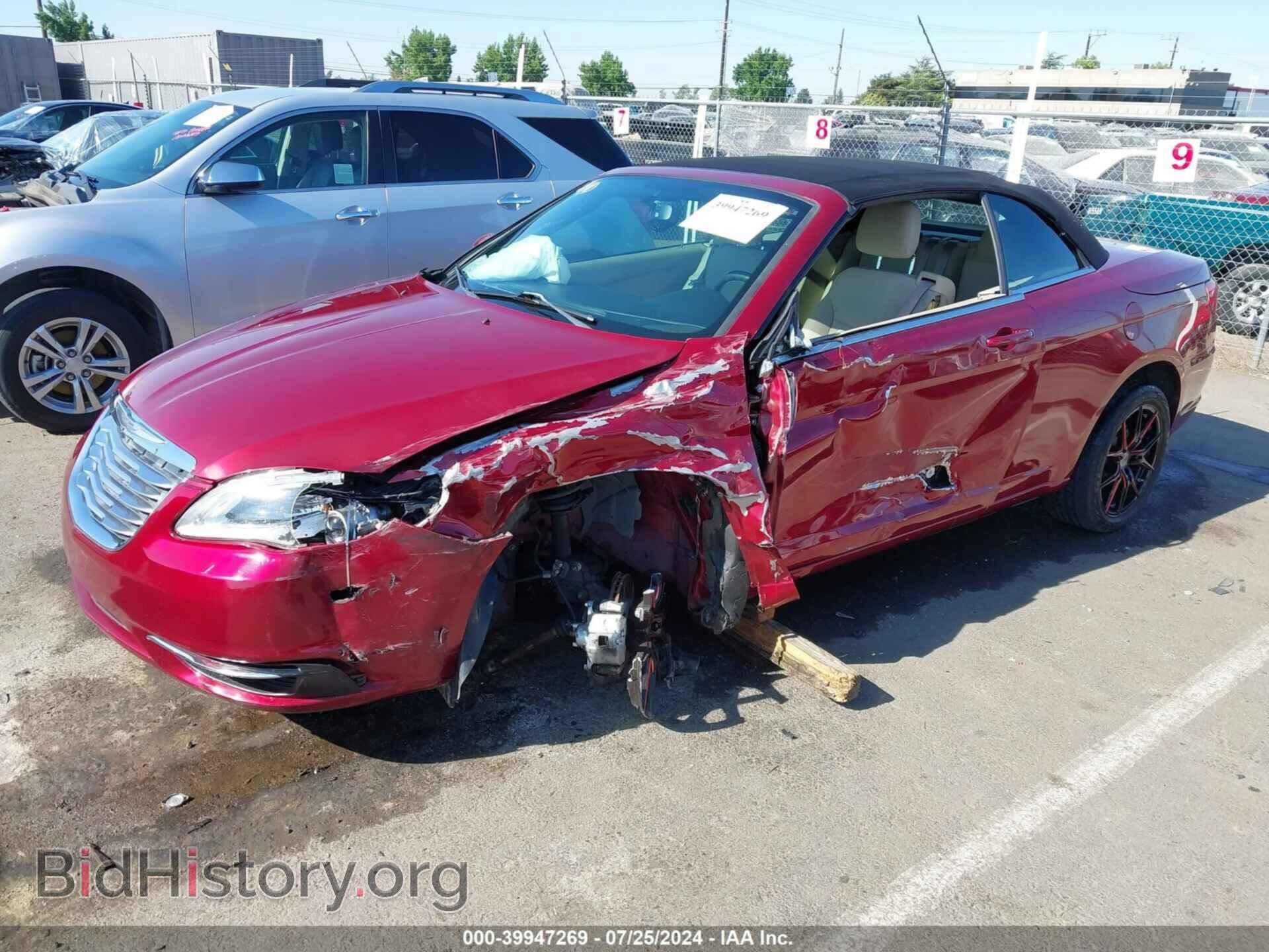 2013 CHRYSLER 200 - VIN: 1C3BCBEB5DN745569 - Photo 2