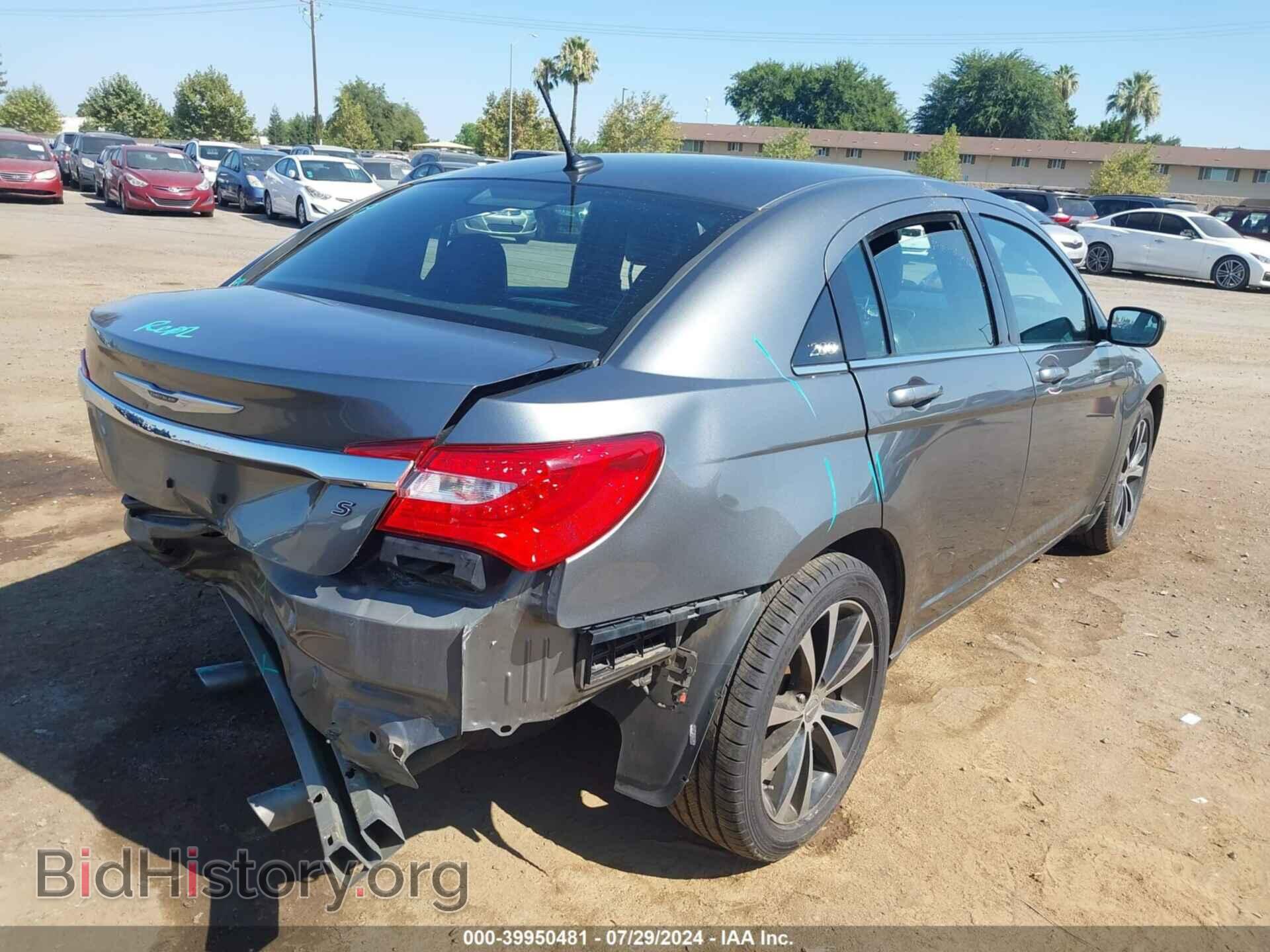2012 CHRYSLER 200 - VIN: 1C3CCBHG4CN269213 - Фото 4